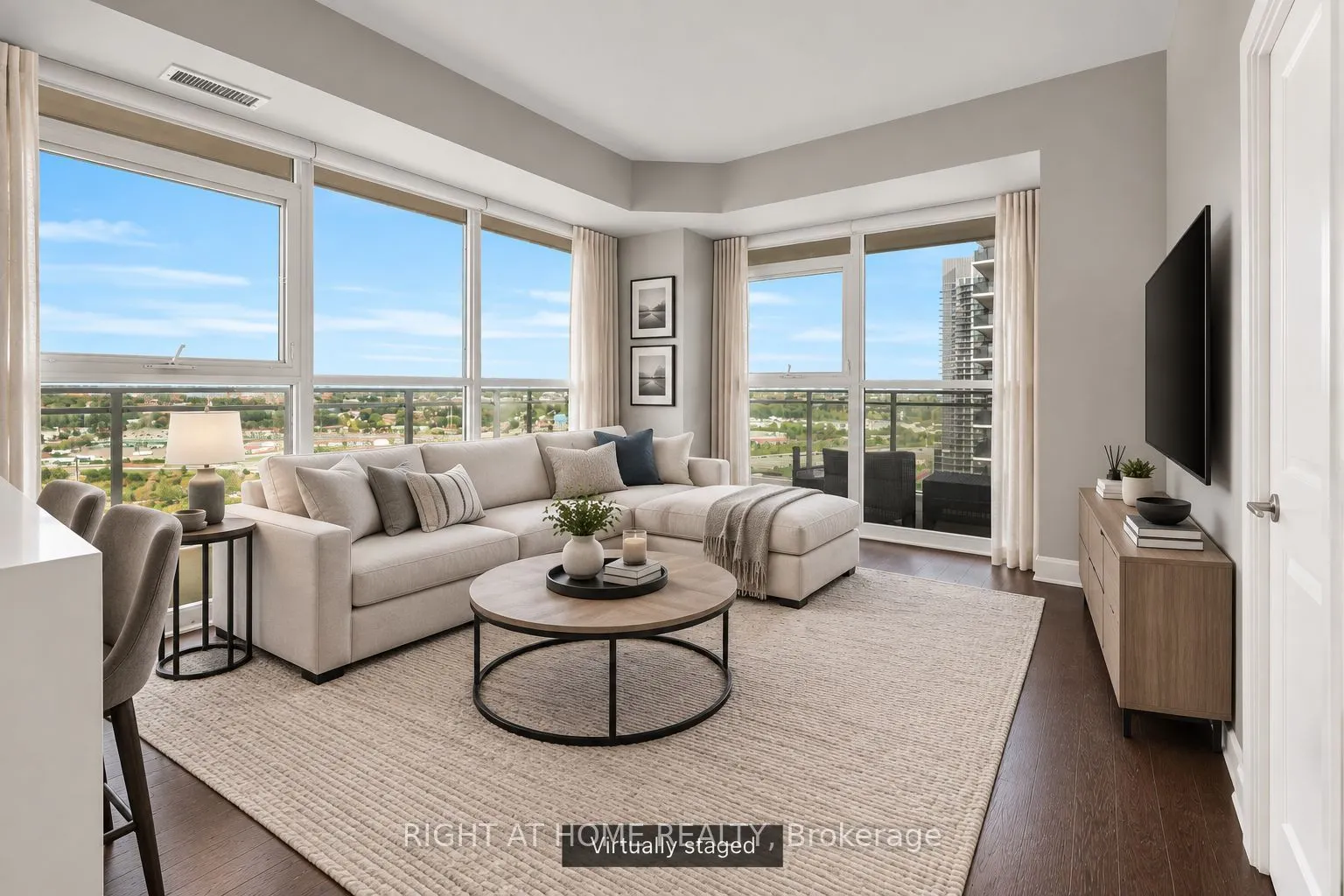 33 Shore Breeze Drive #2304