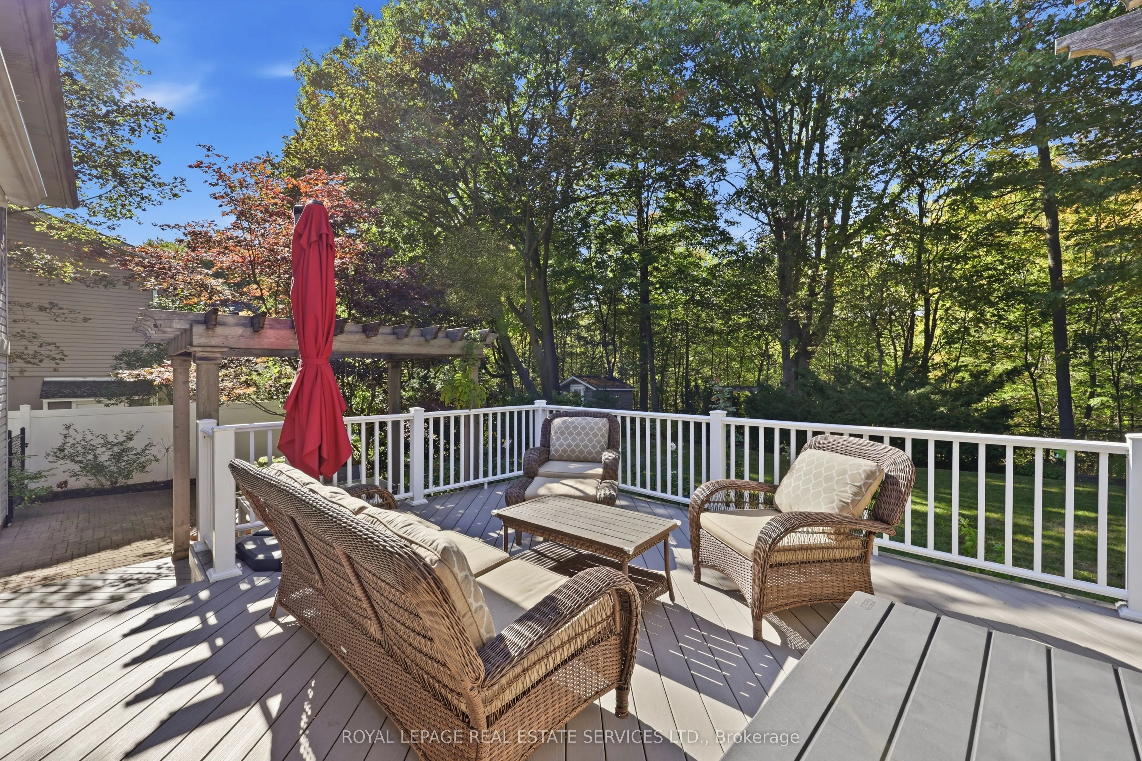 1320 Hillview Crescent
