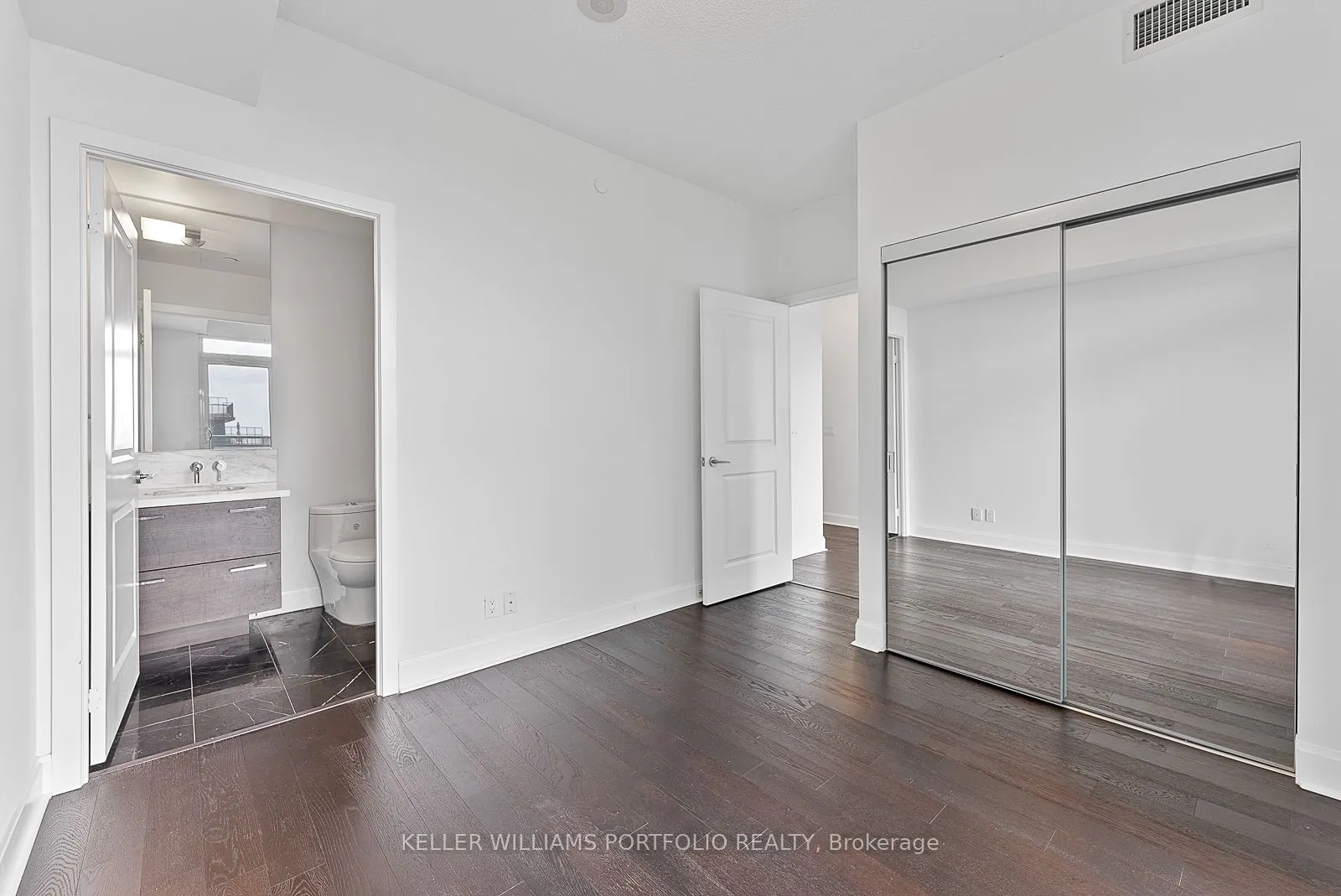 33 Shore Breeze Drive #1011