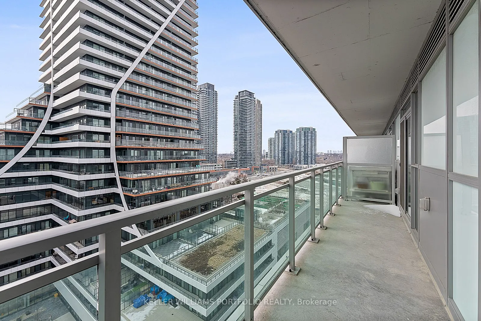 33 Shore Breeze Drive #1011