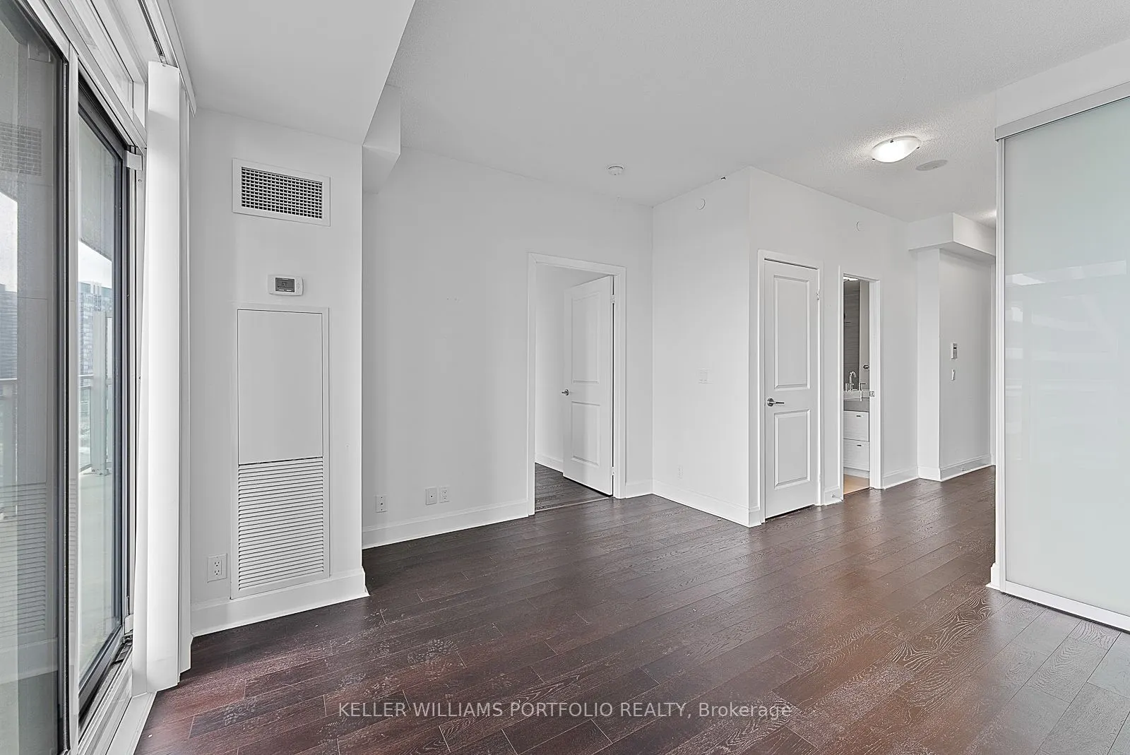 33 Shore Breeze Drive #1011