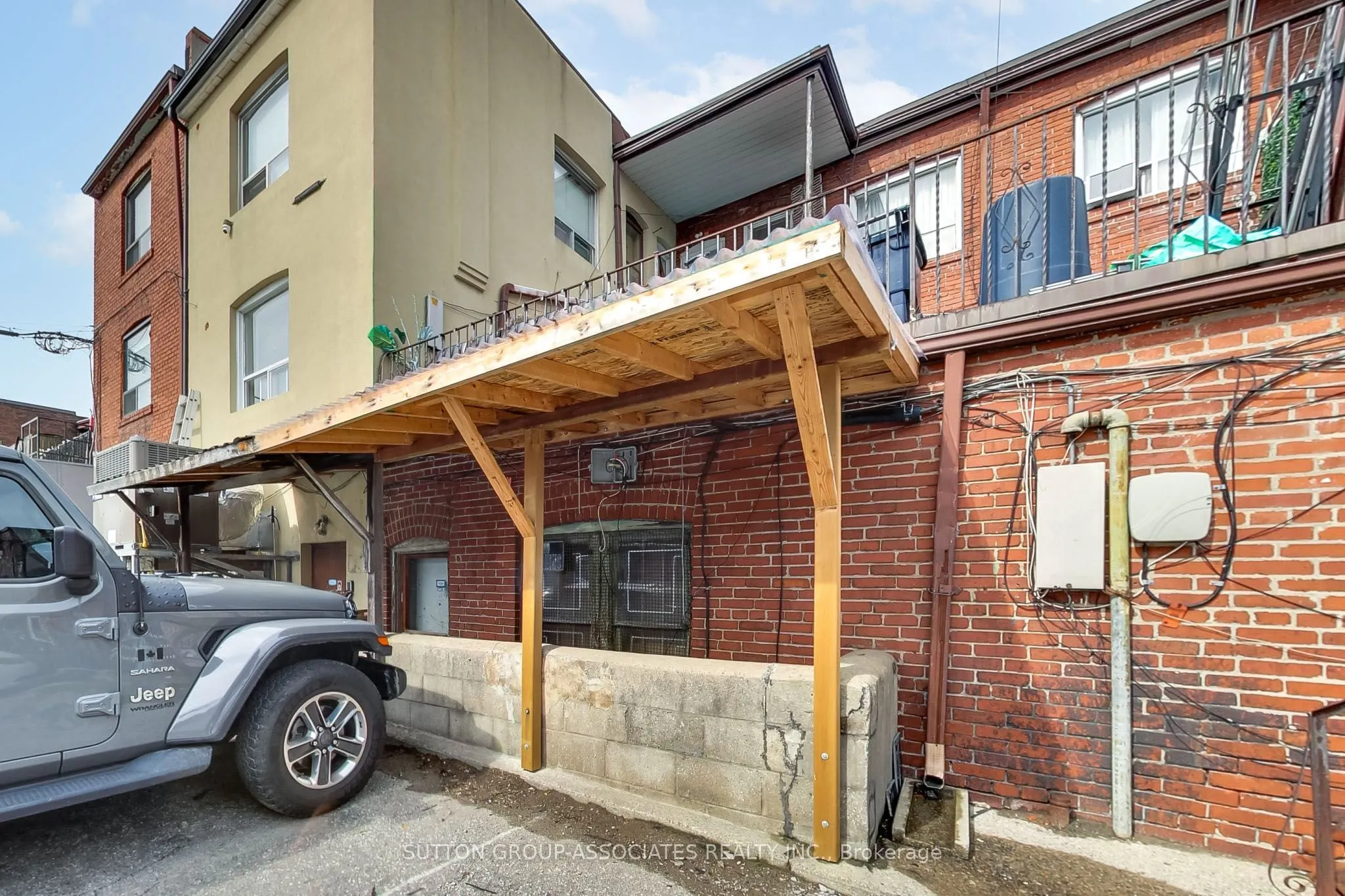 1181-1183 St Clair Avenue W
