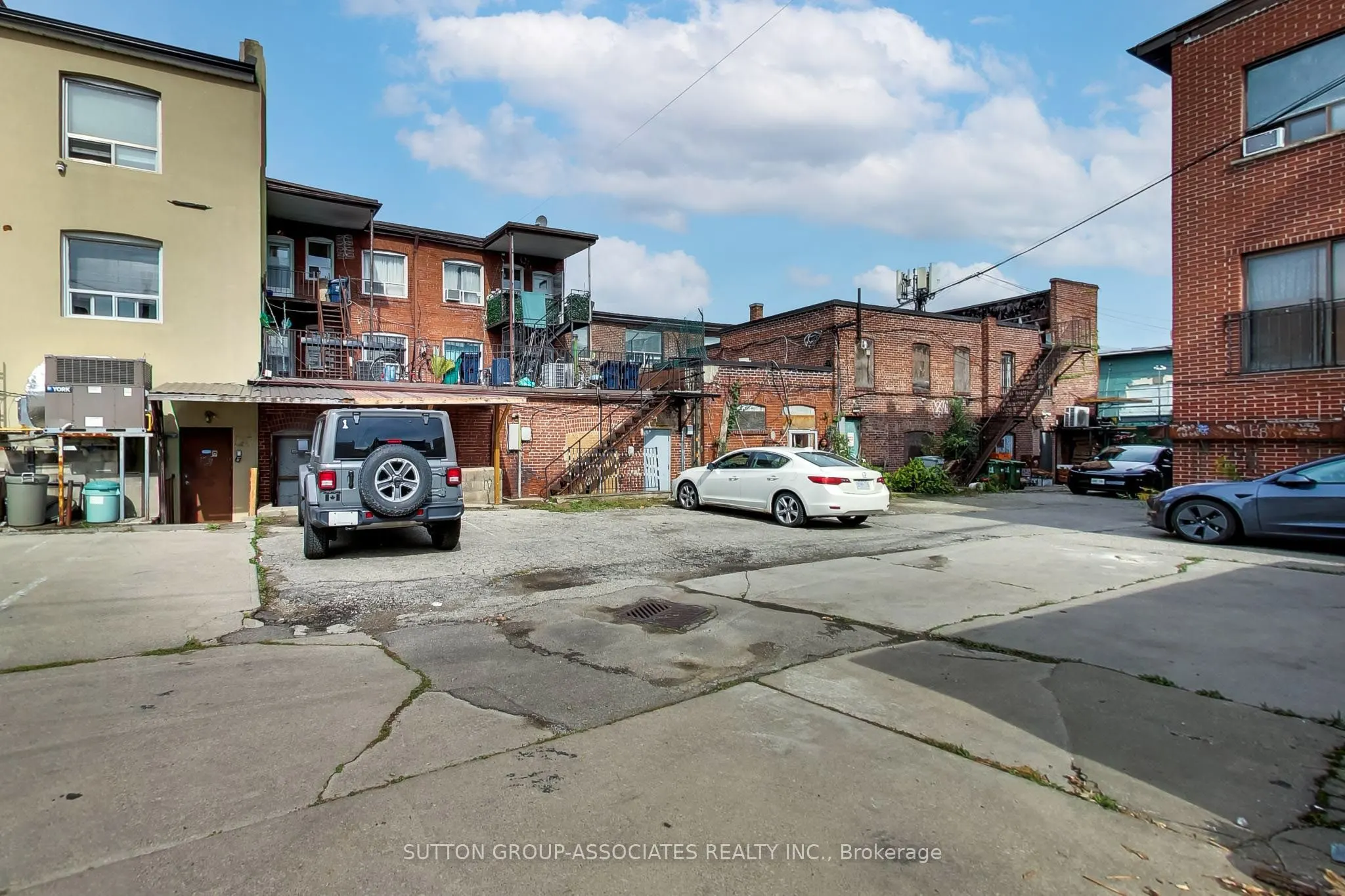 1181-1183 St Clair Avenue W