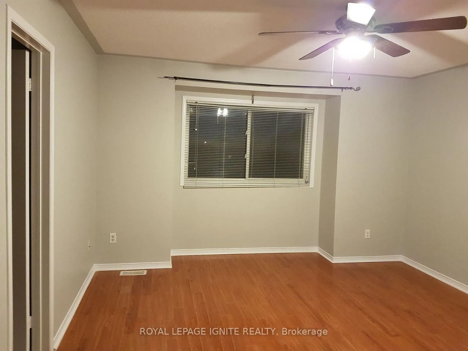 26 Roxton Crescent