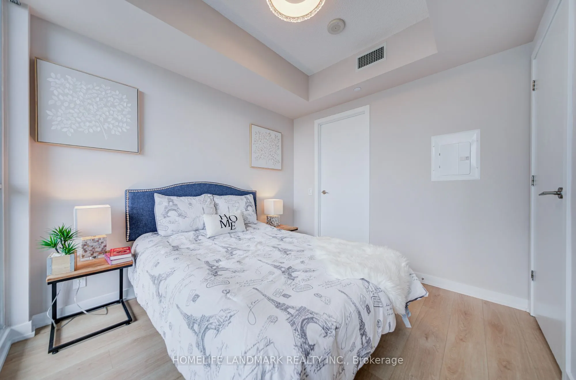 2200 Lakeshore Boulevard W #1008