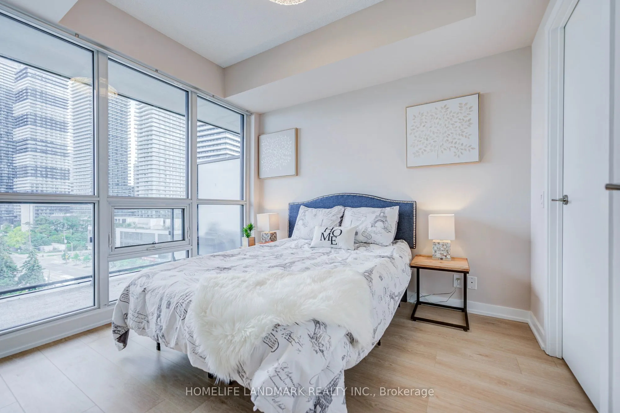 2200 Lakeshore Boulevard W #1008