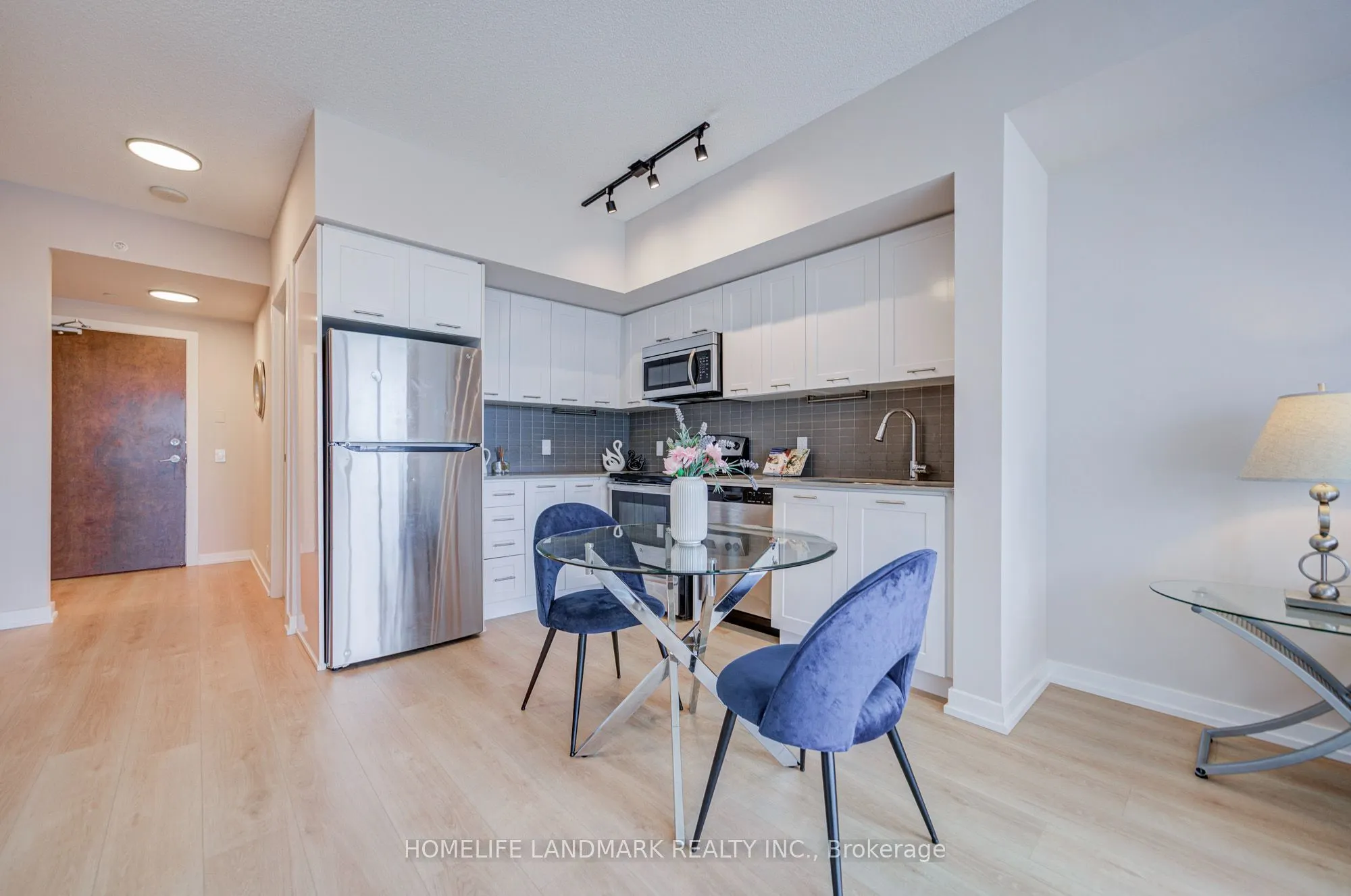2200 Lakeshore Boulevard W #1008