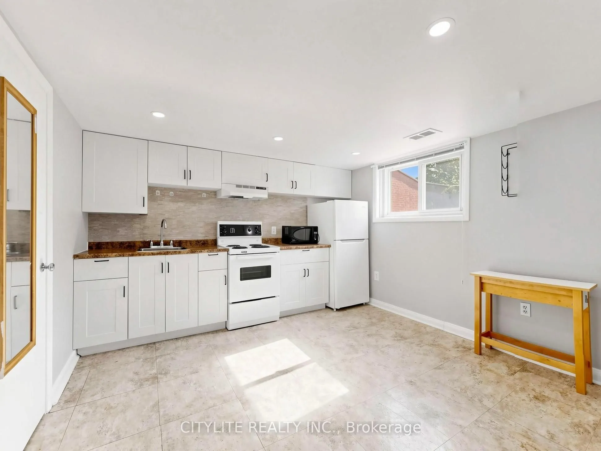 35 Macdonald Avenue #Basement