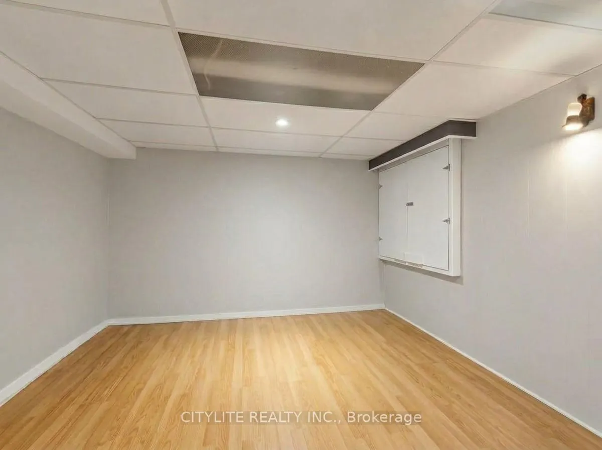 35 Macdonald Avenue #Basement