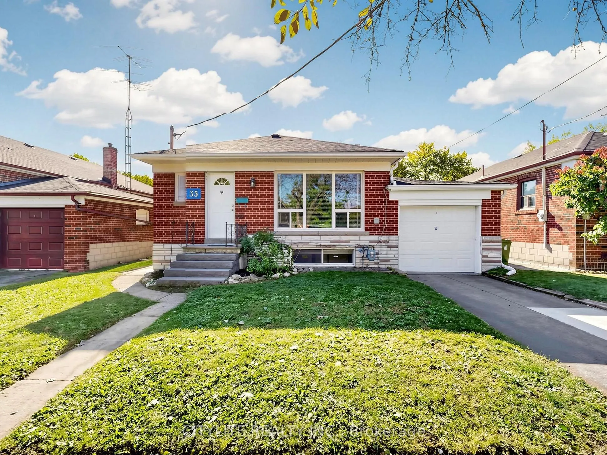 35 Macdonald Avenue #Basement