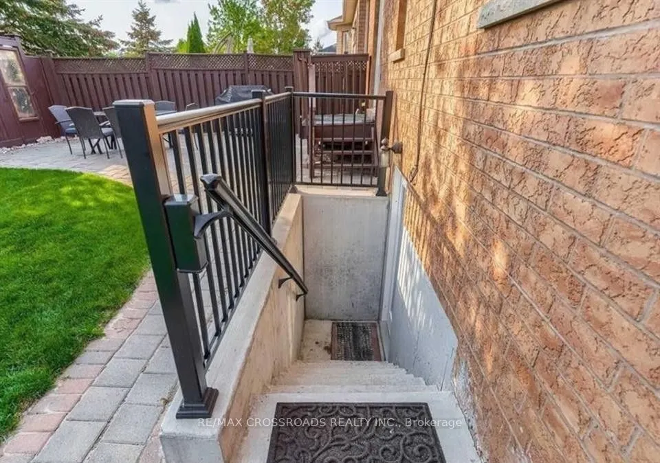 1090 Trudeau Drive