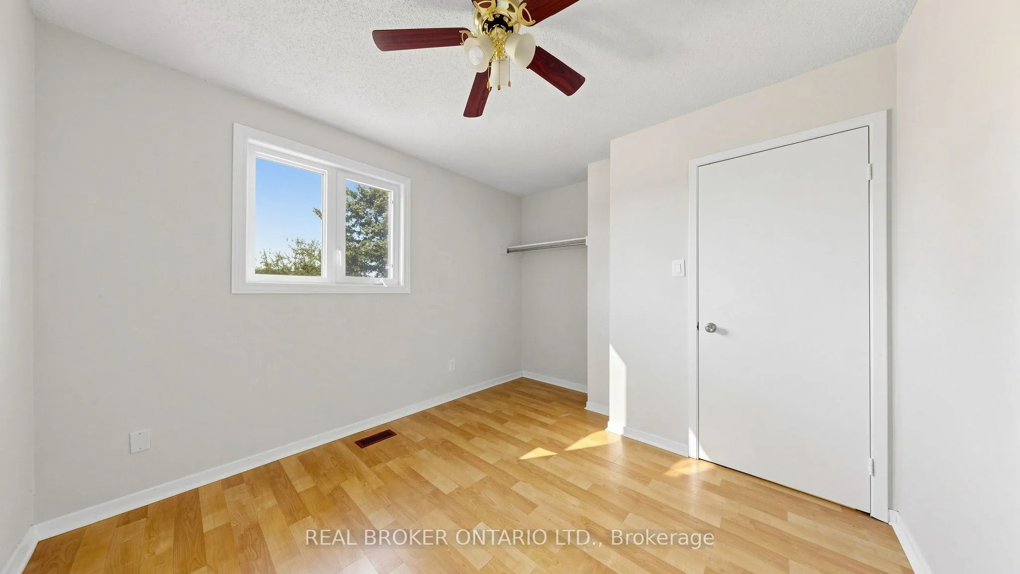 33 Fountainbridge Drive