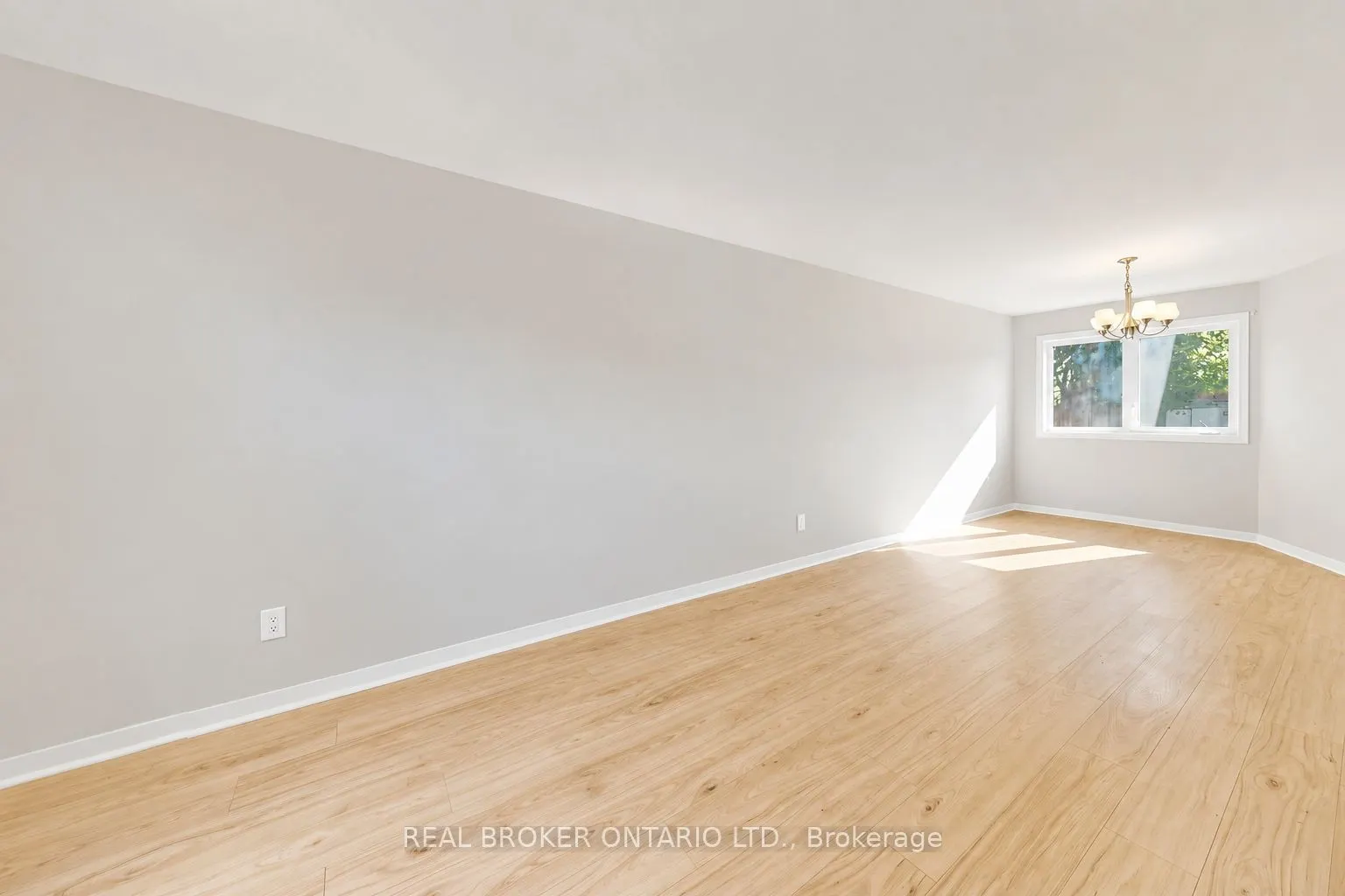 33 Fountainbridge Drive