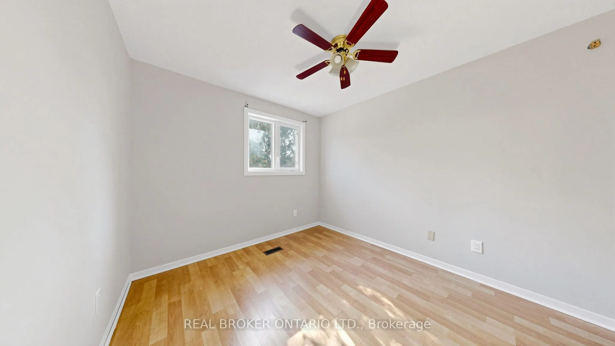 33 Fountainbridge Drive