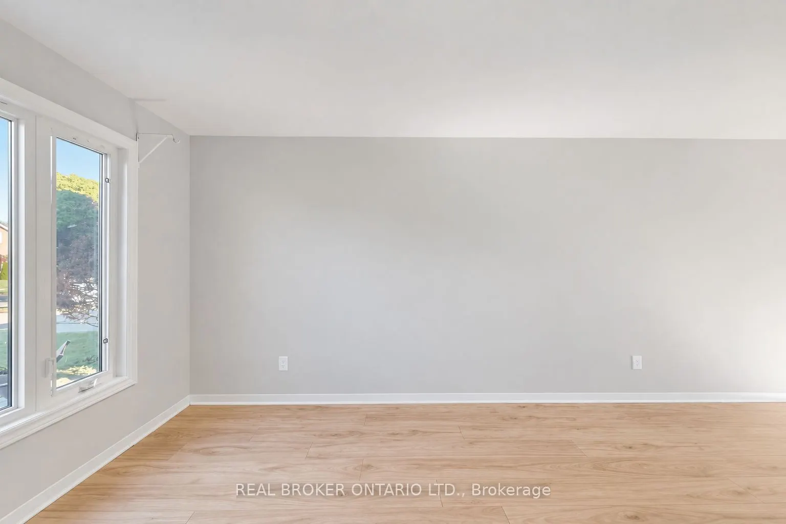 33 Fountainbridge Drive