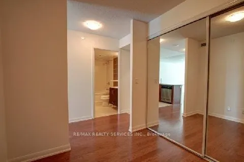 205 Sherway Gardens Road #811