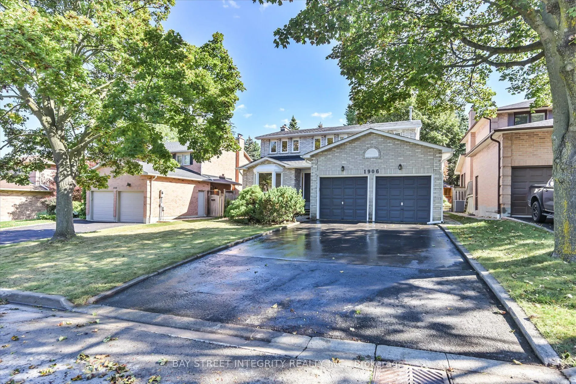 1906 Stoneybrook Court
