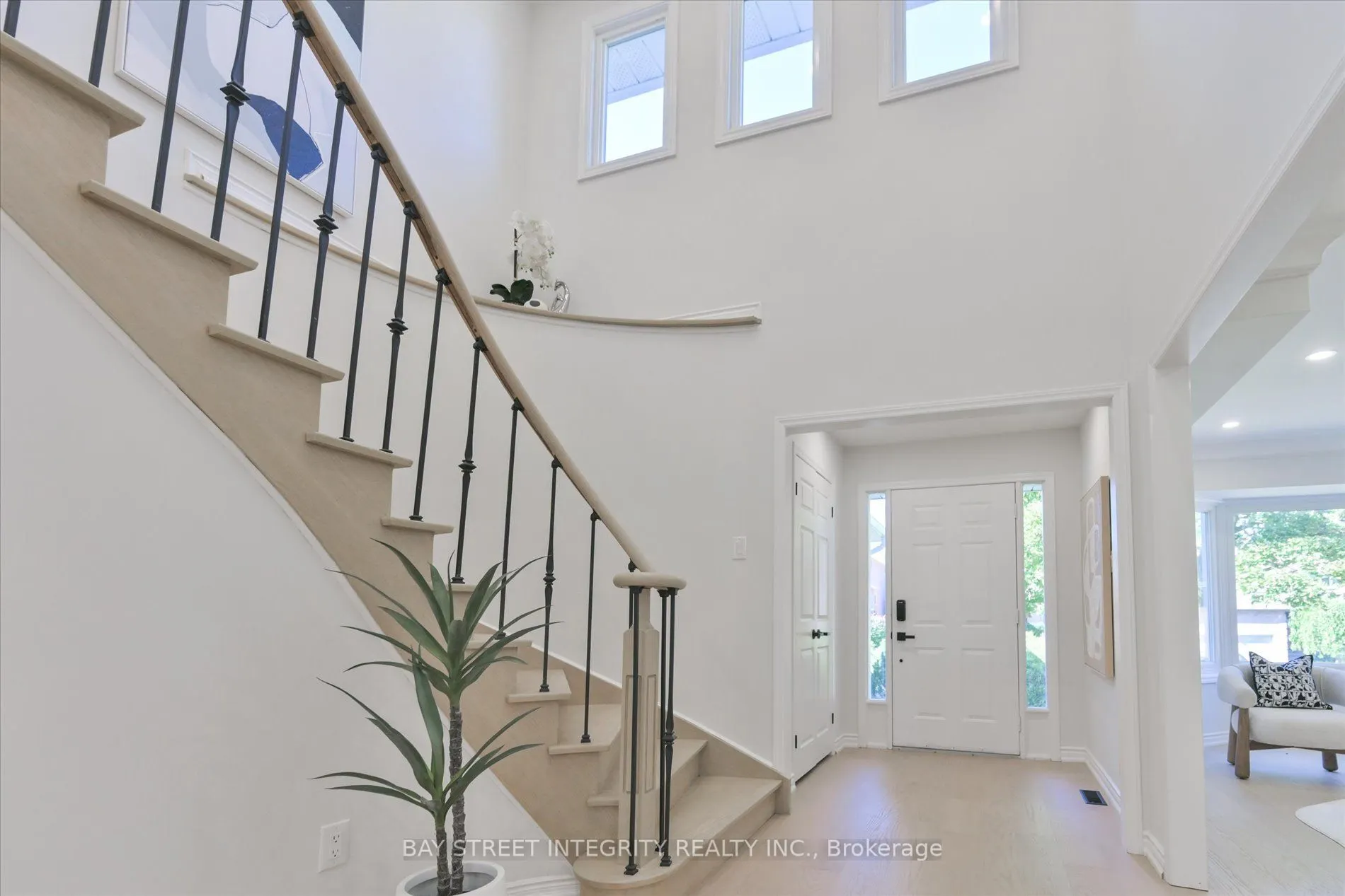 1906 Stoneybrook Court