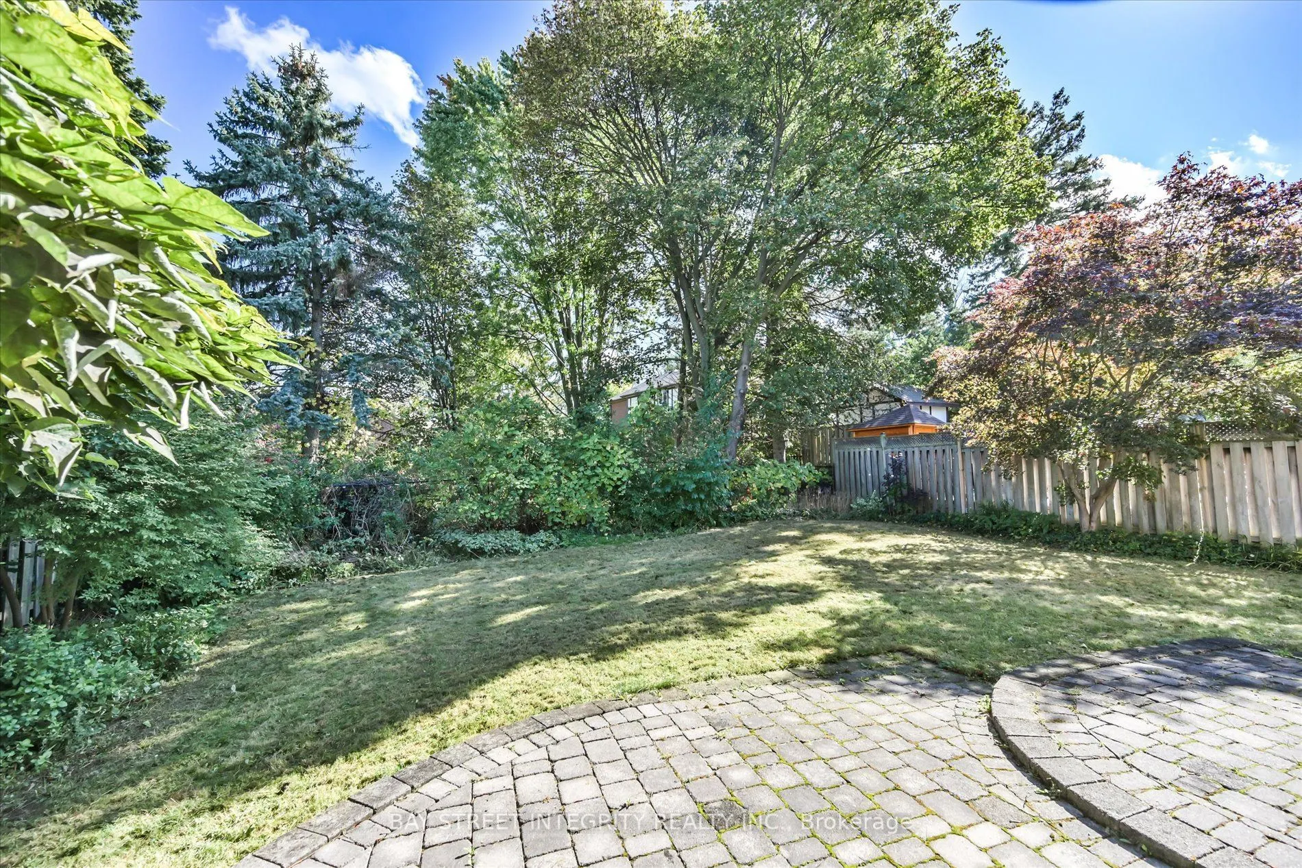 1906 Stoneybrook Court