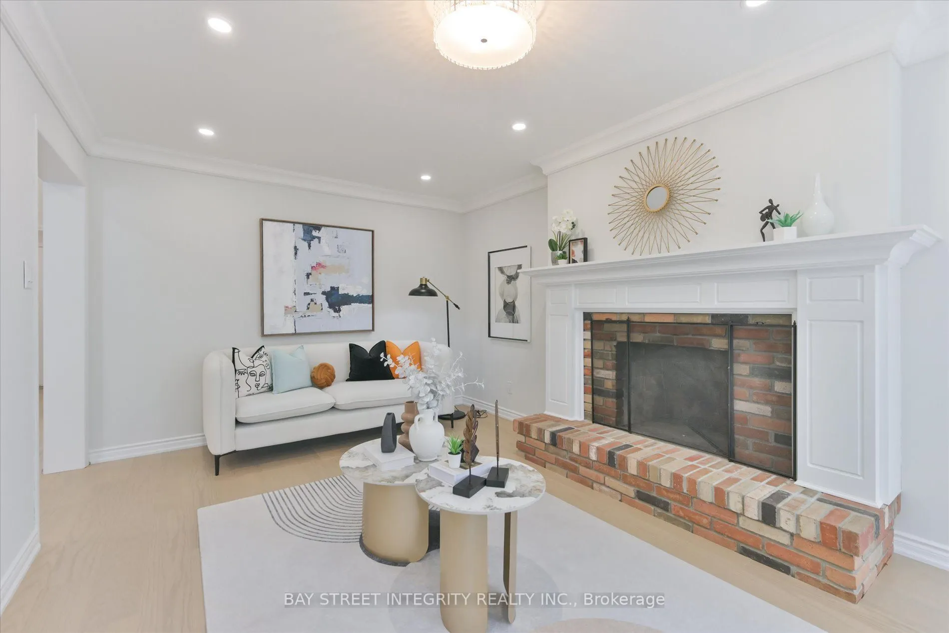1906 Stoneybrook Court