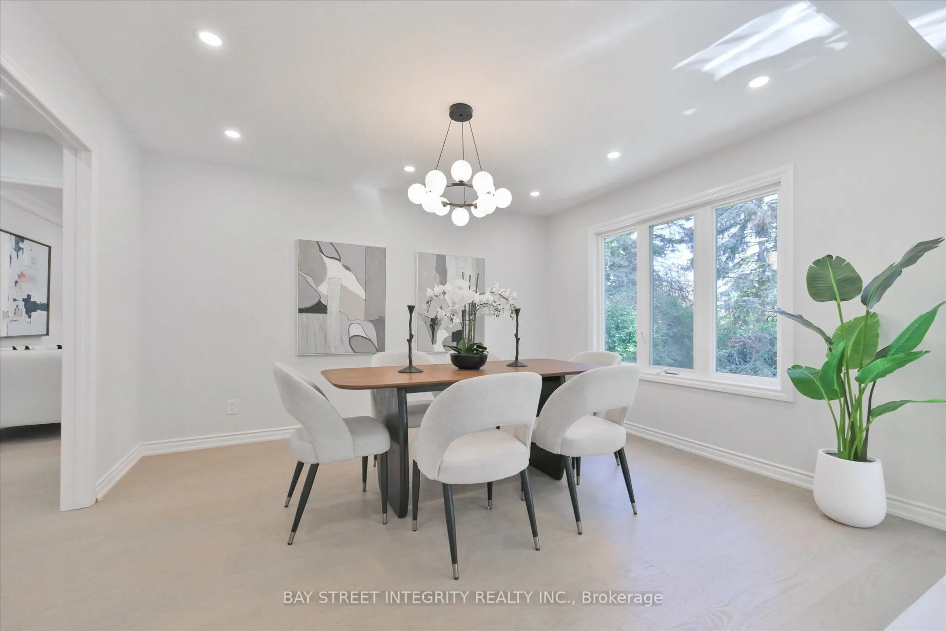 1906 Stoneybrook Court