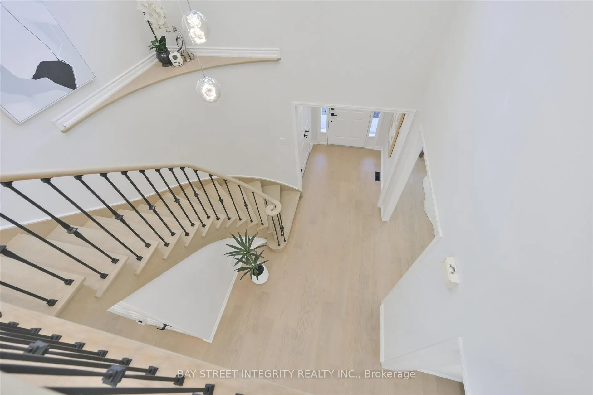 1906 Stoneybrook Court