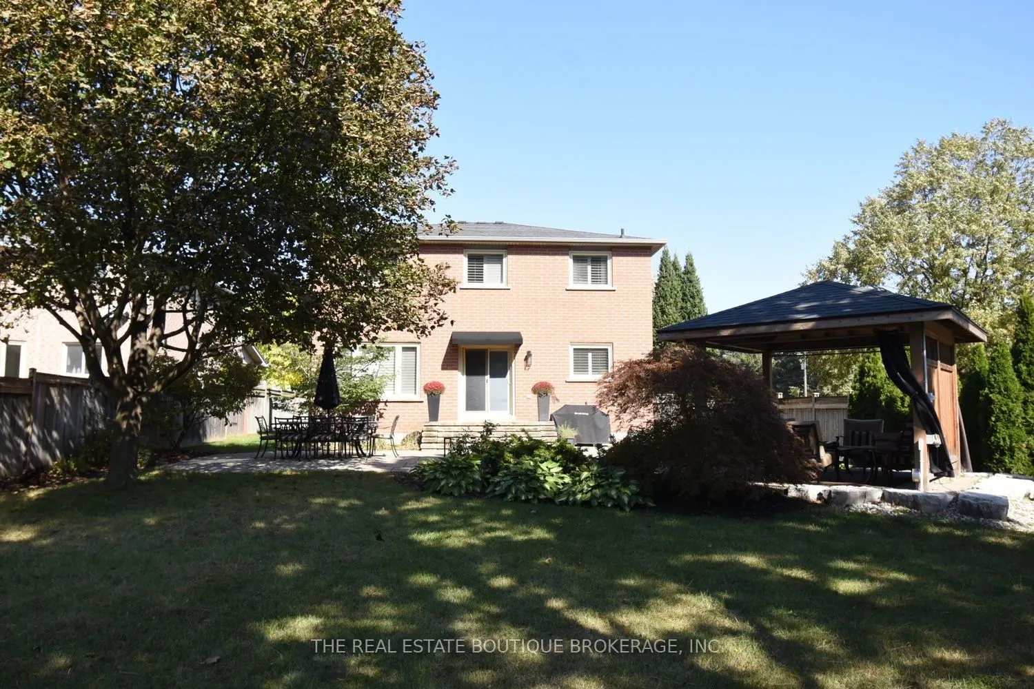 470 Amanda Crescent