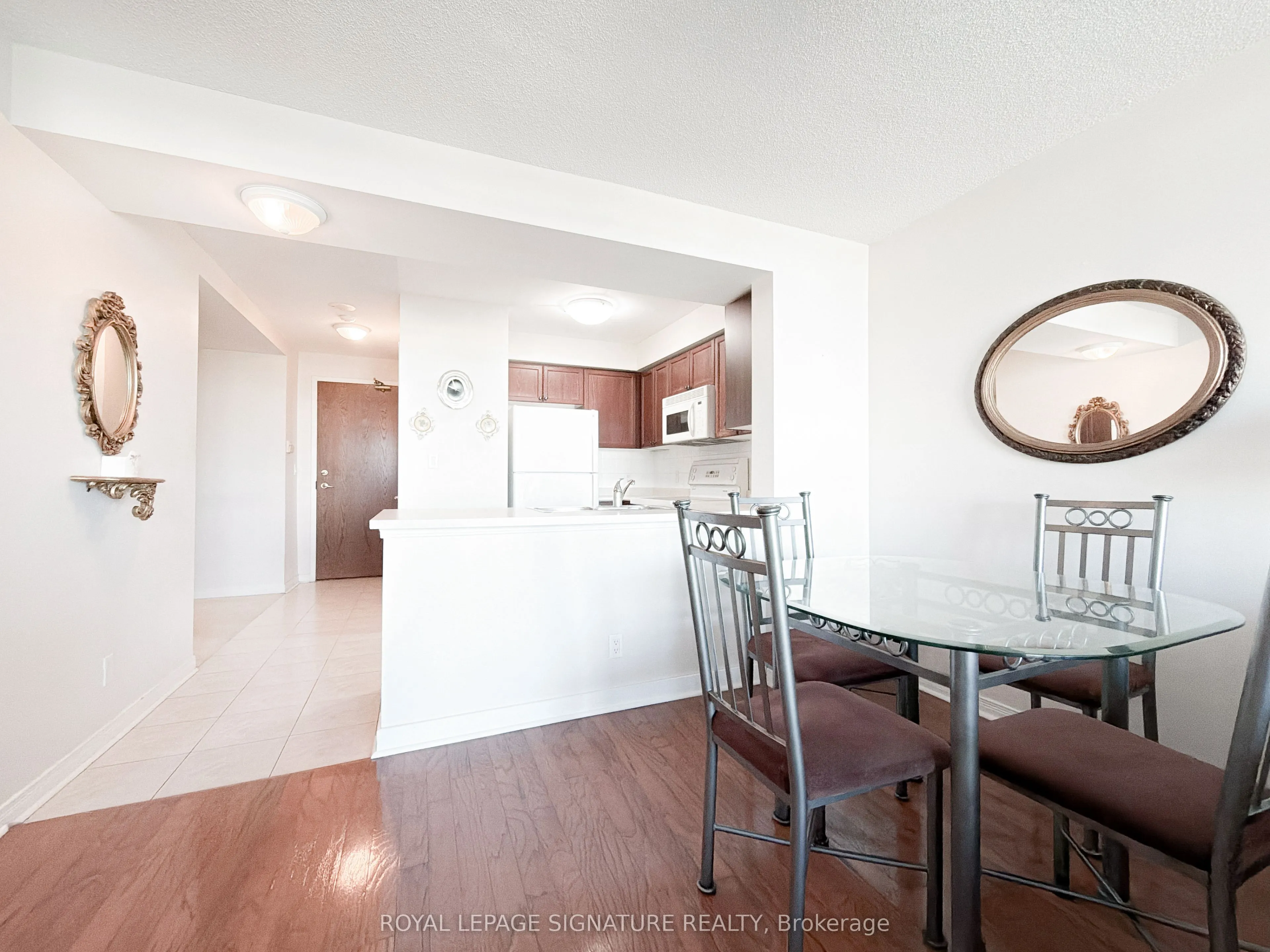 4879 Kimbermount Avenue #902