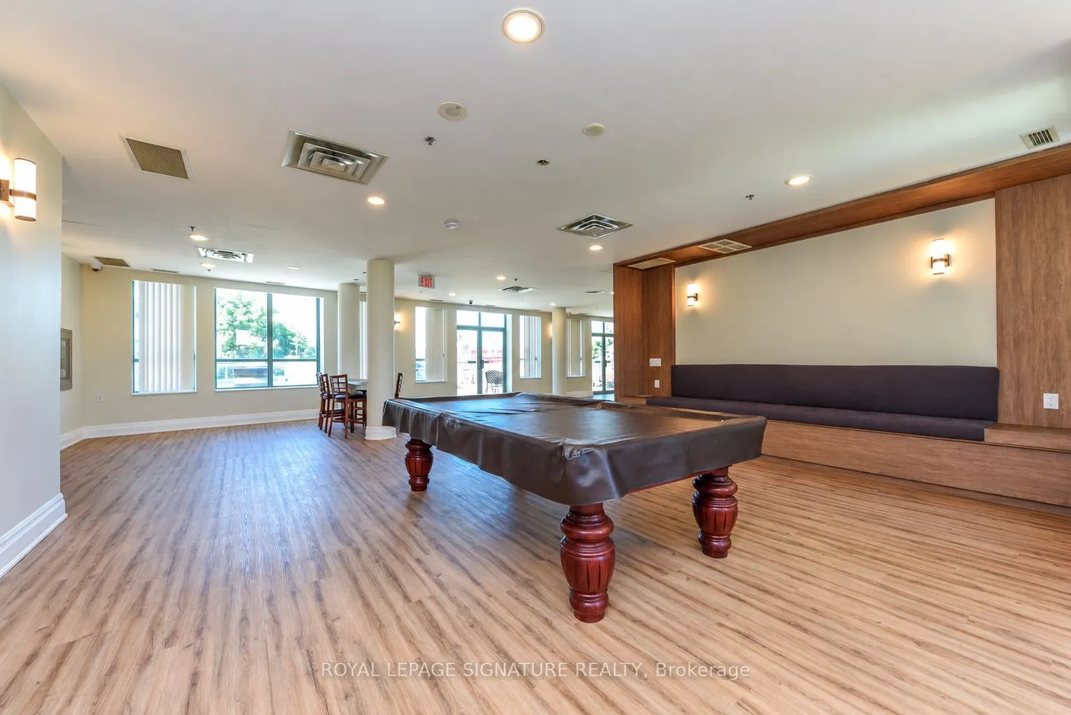 4879 Kimbermount Avenue #902