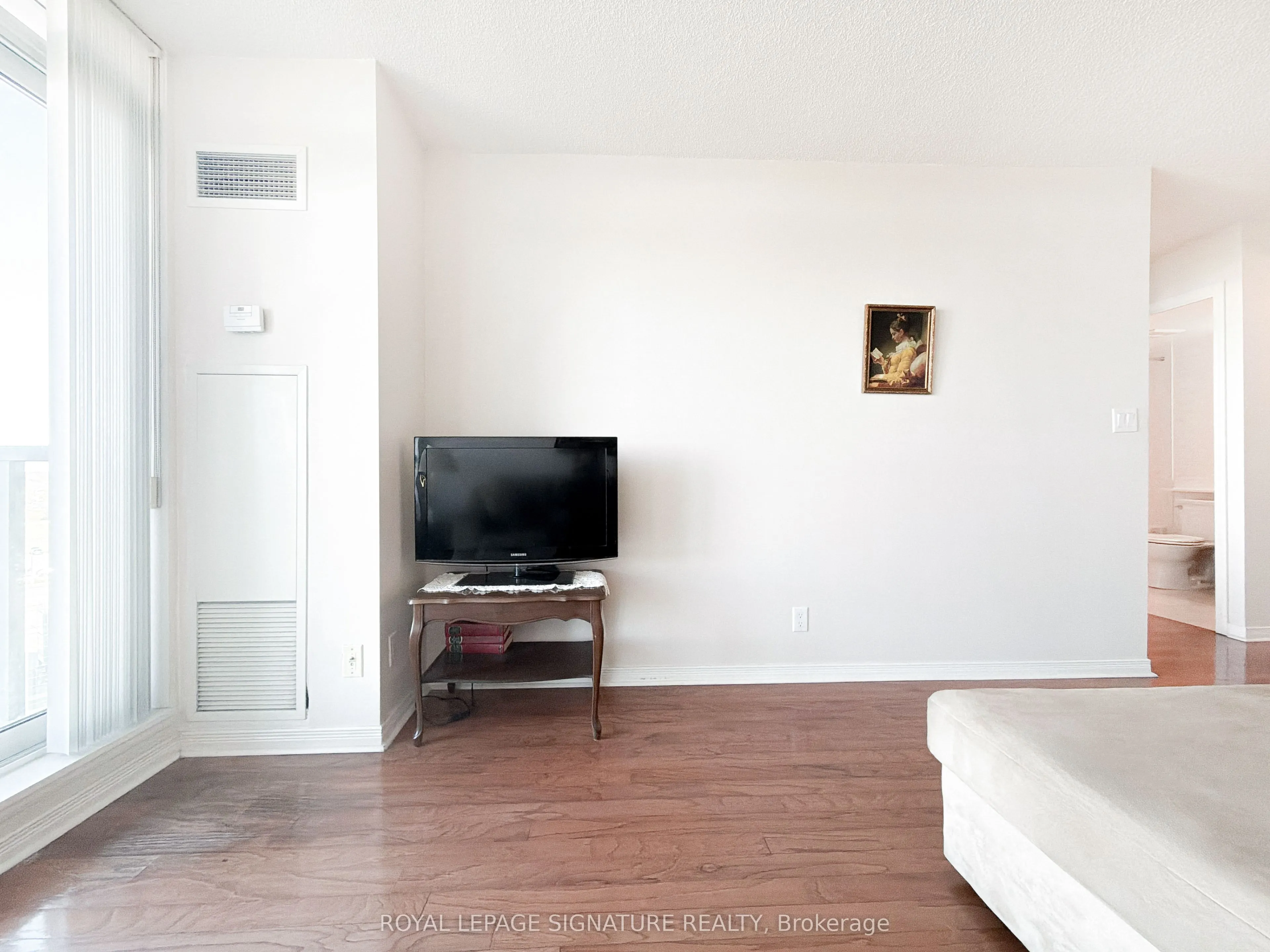 4879 Kimbermount Avenue #902