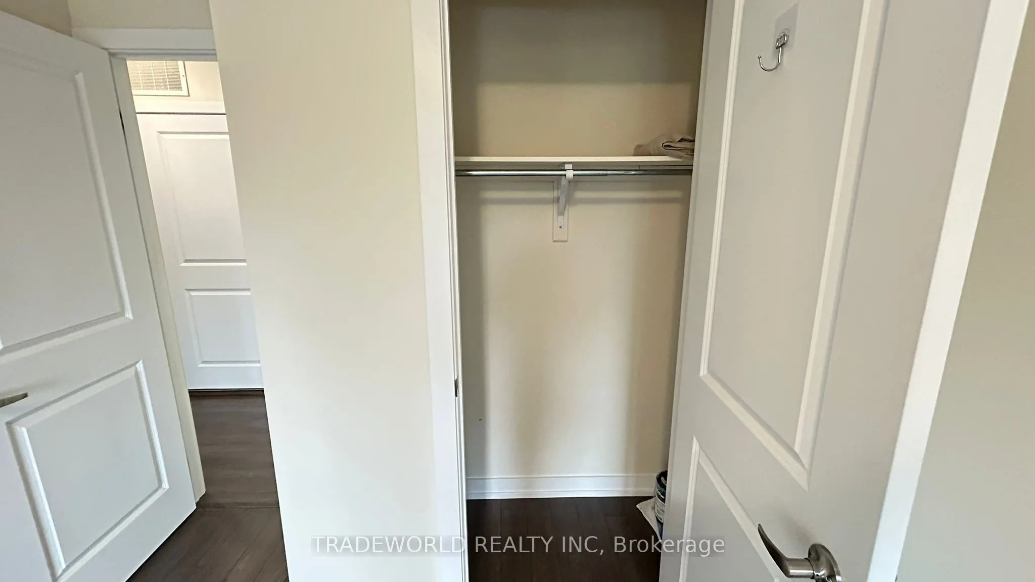 2355 Sheppard Avenue W #231