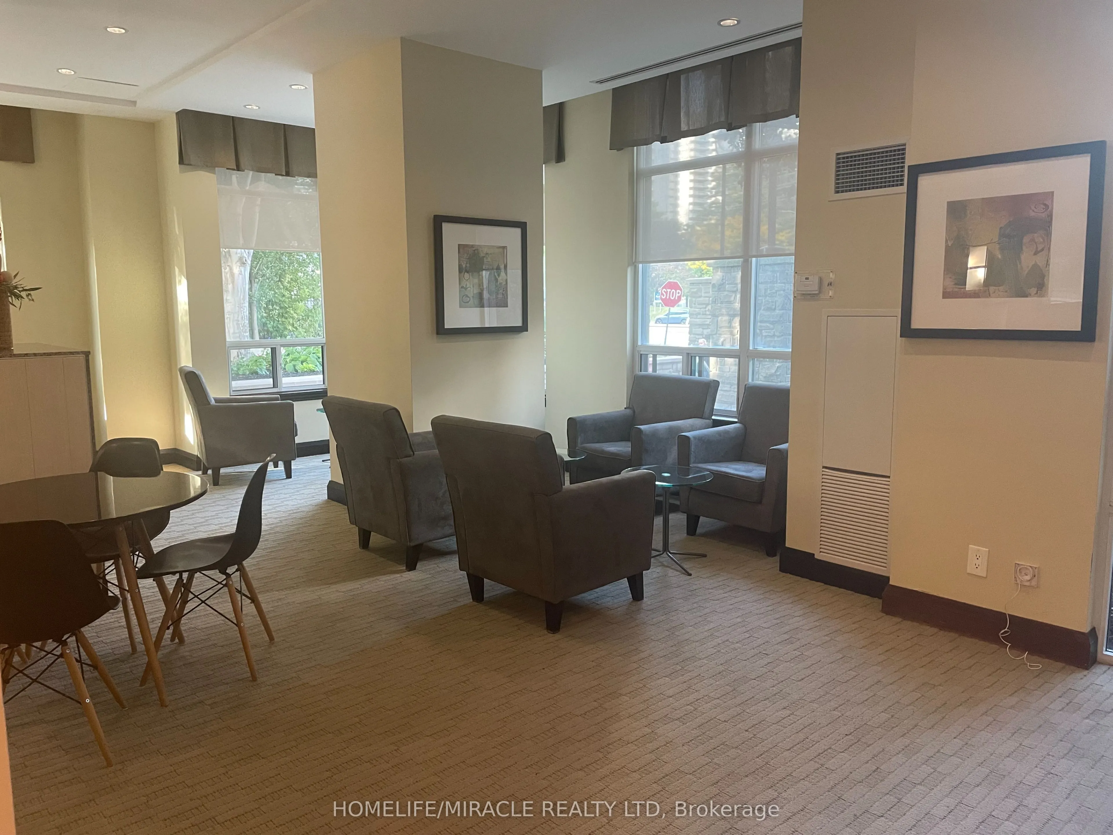 3504 Hurontario Street #2108