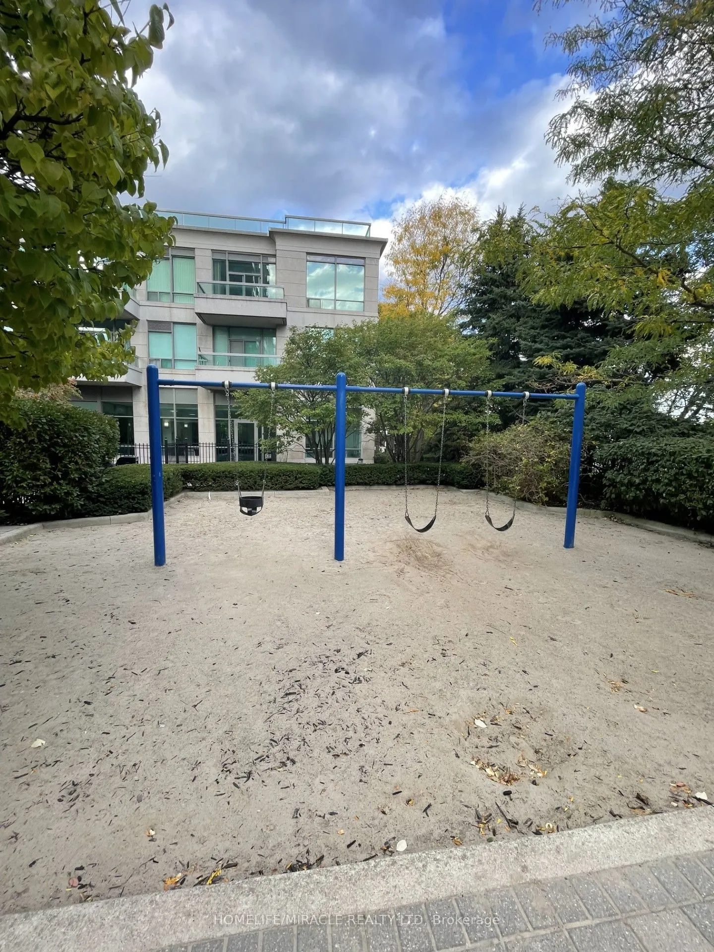 3504 Hurontario Street #2108