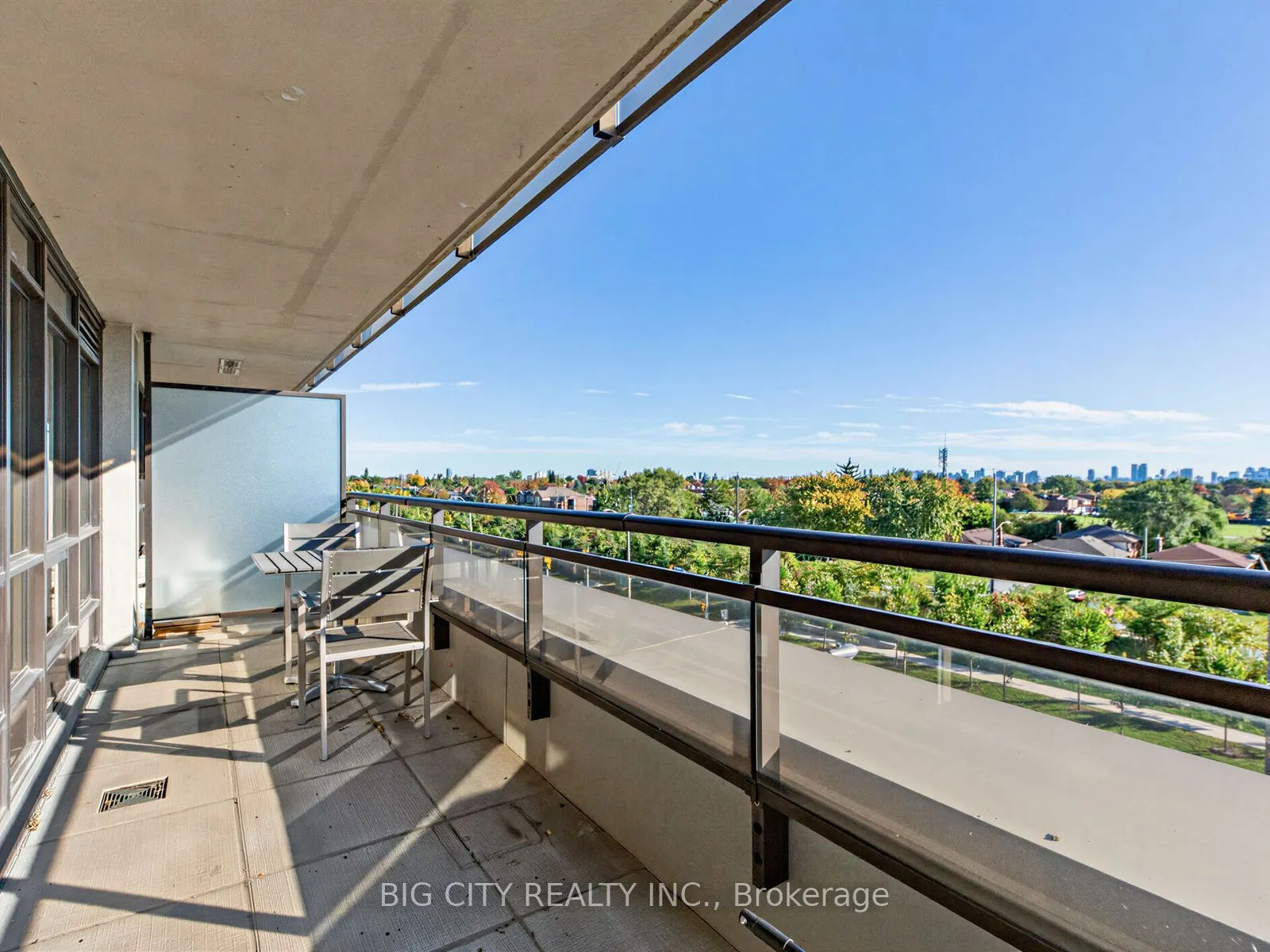 1 De Boers Drive #509
