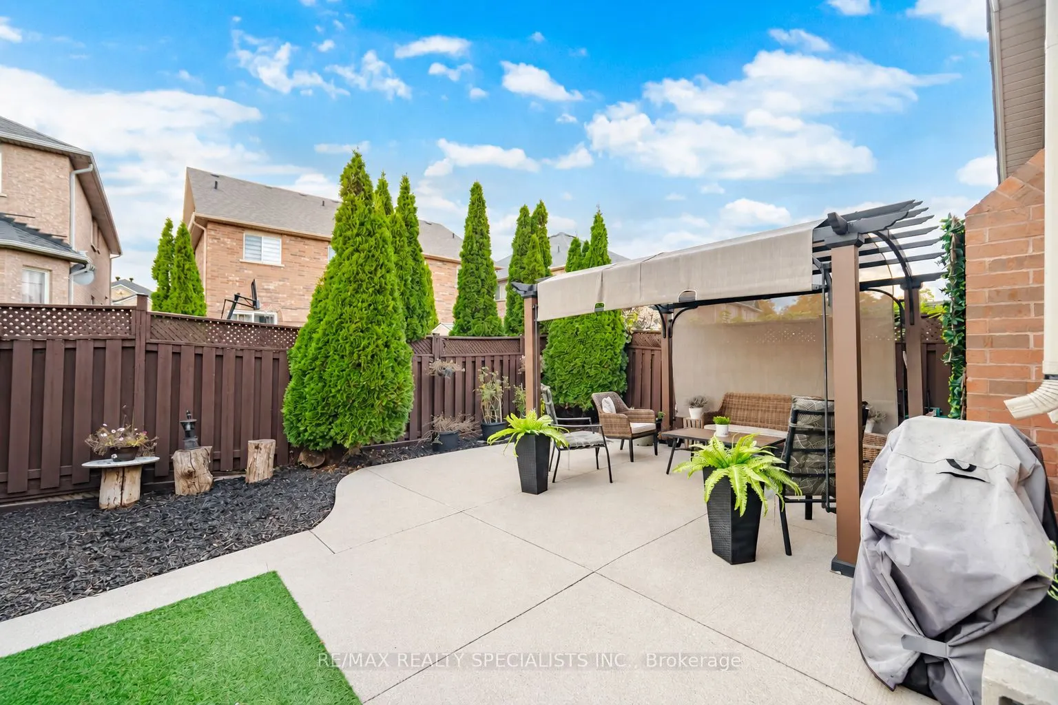30 Passfield Trail