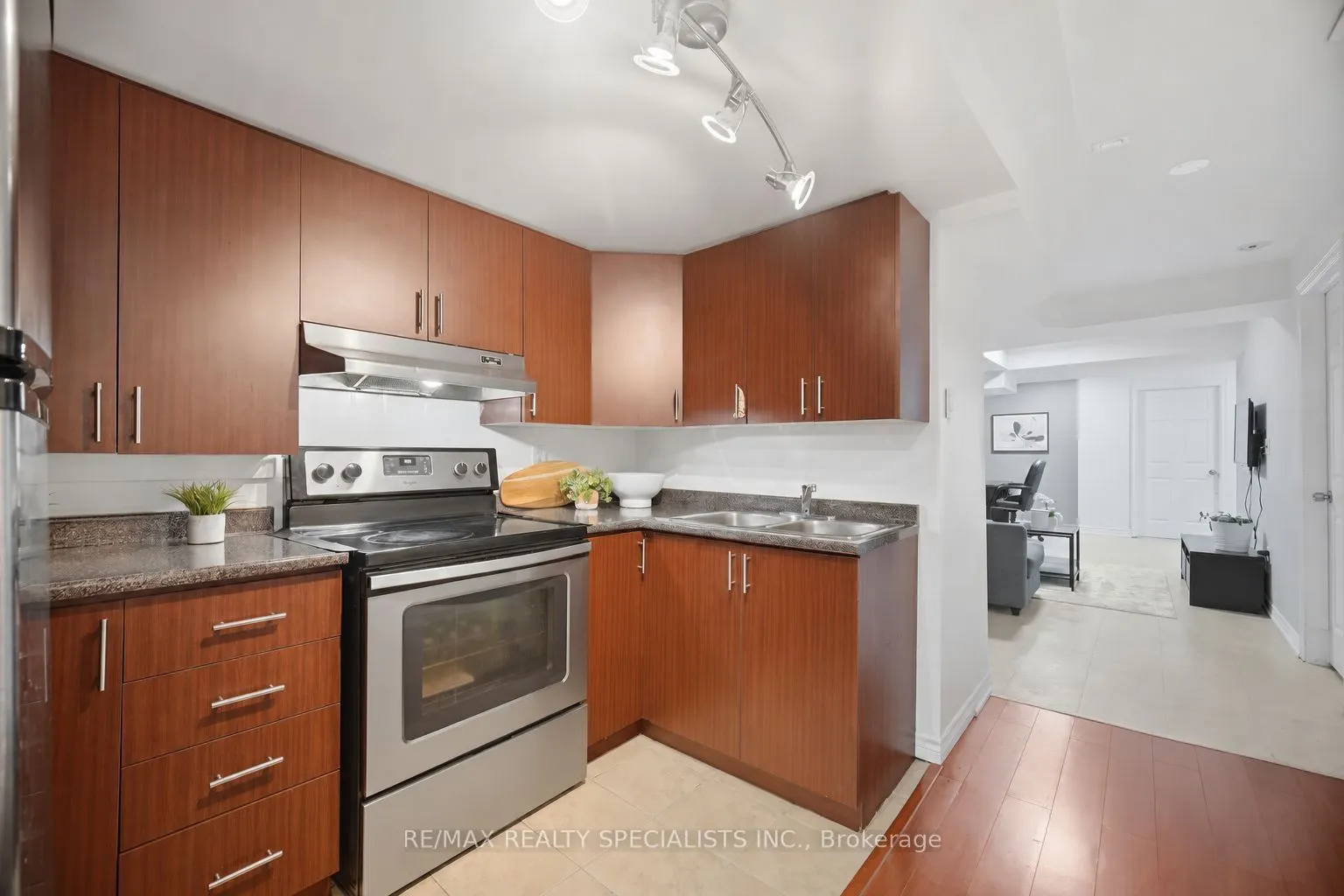 30 Passfield Trail