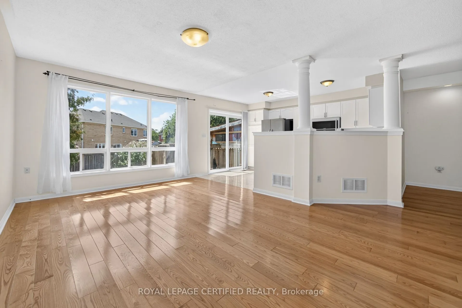 464 Collis Court