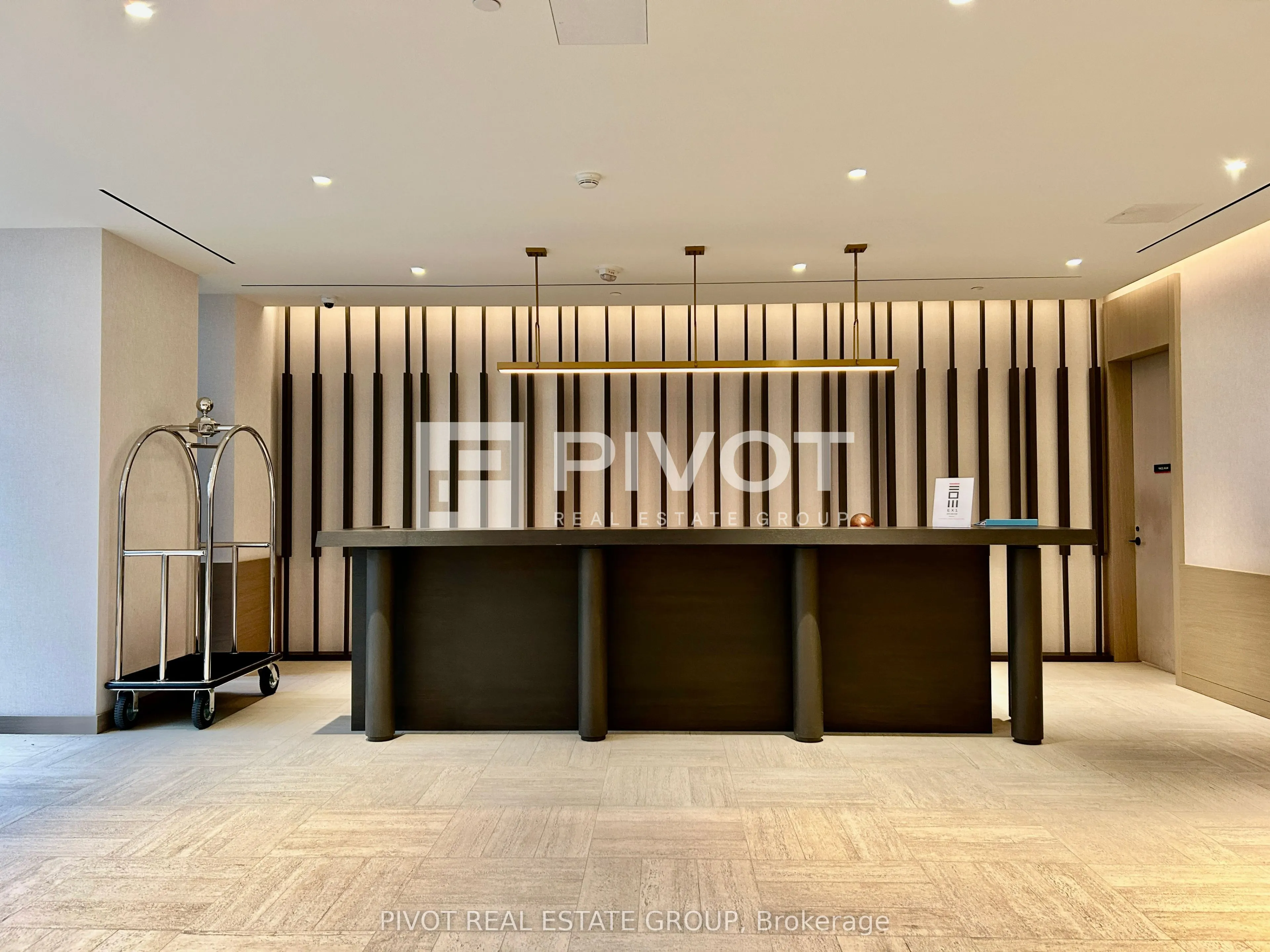 4015 The Exchange #4902