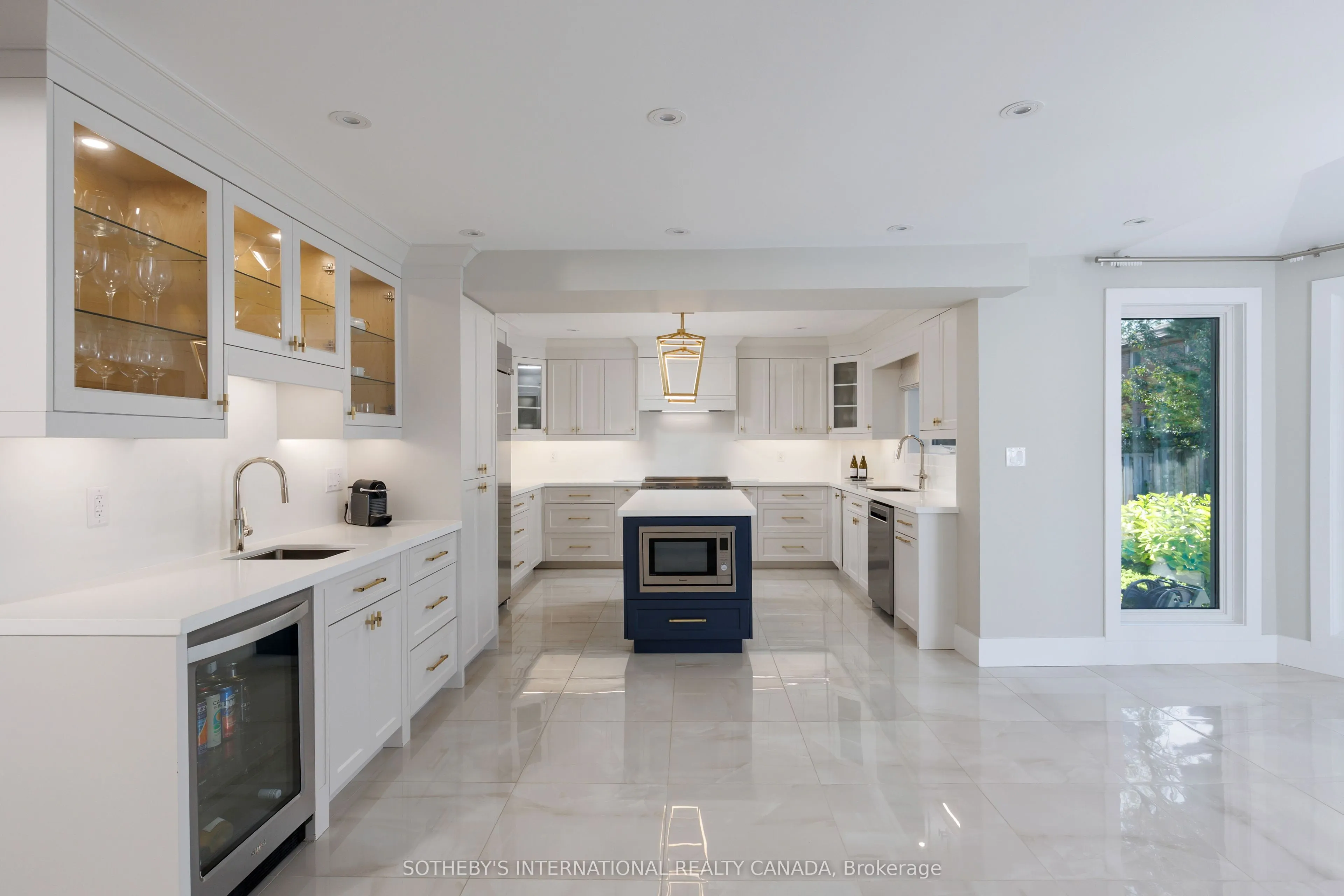 1816 Paddock Crescent