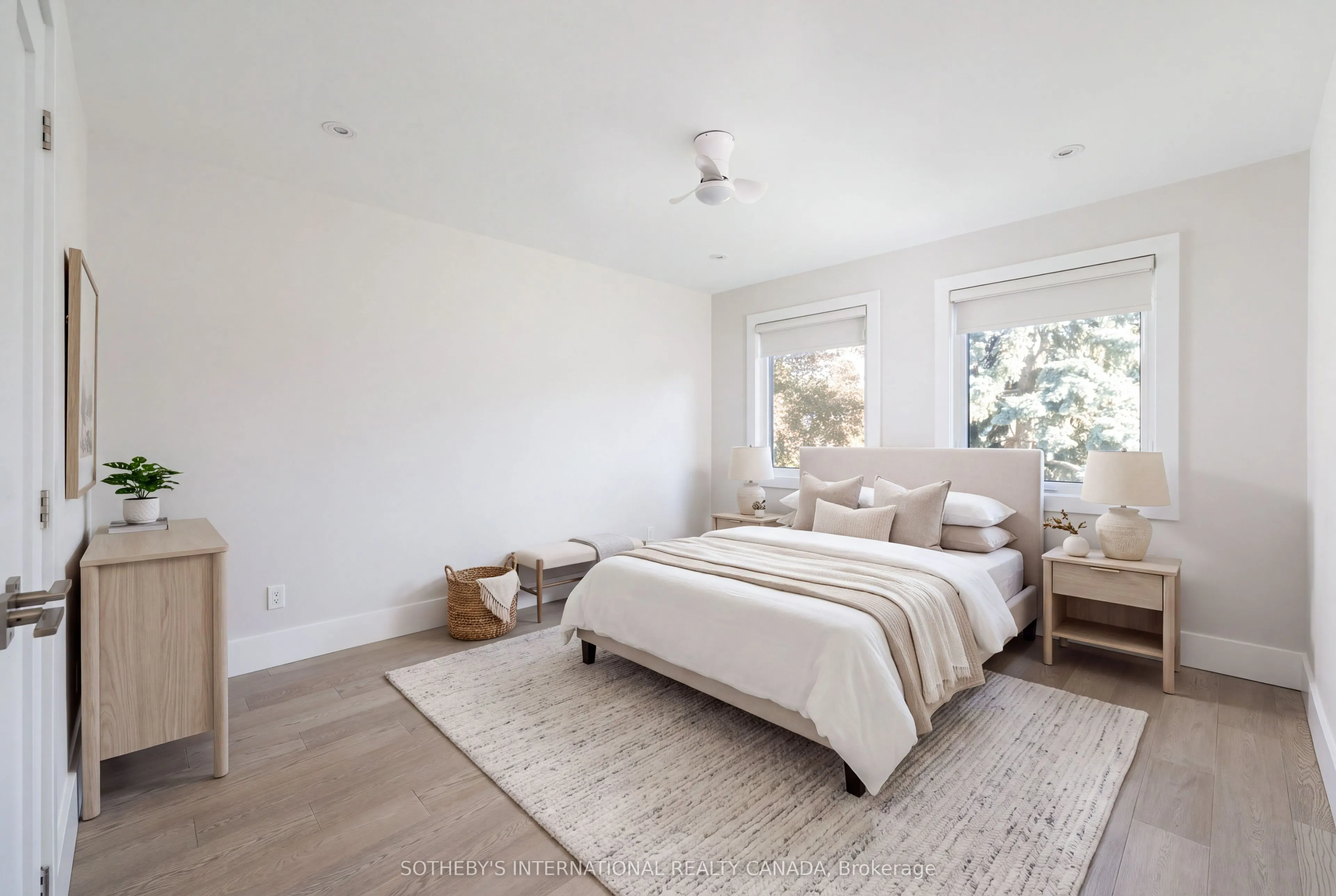 1816 Paddock Crescent