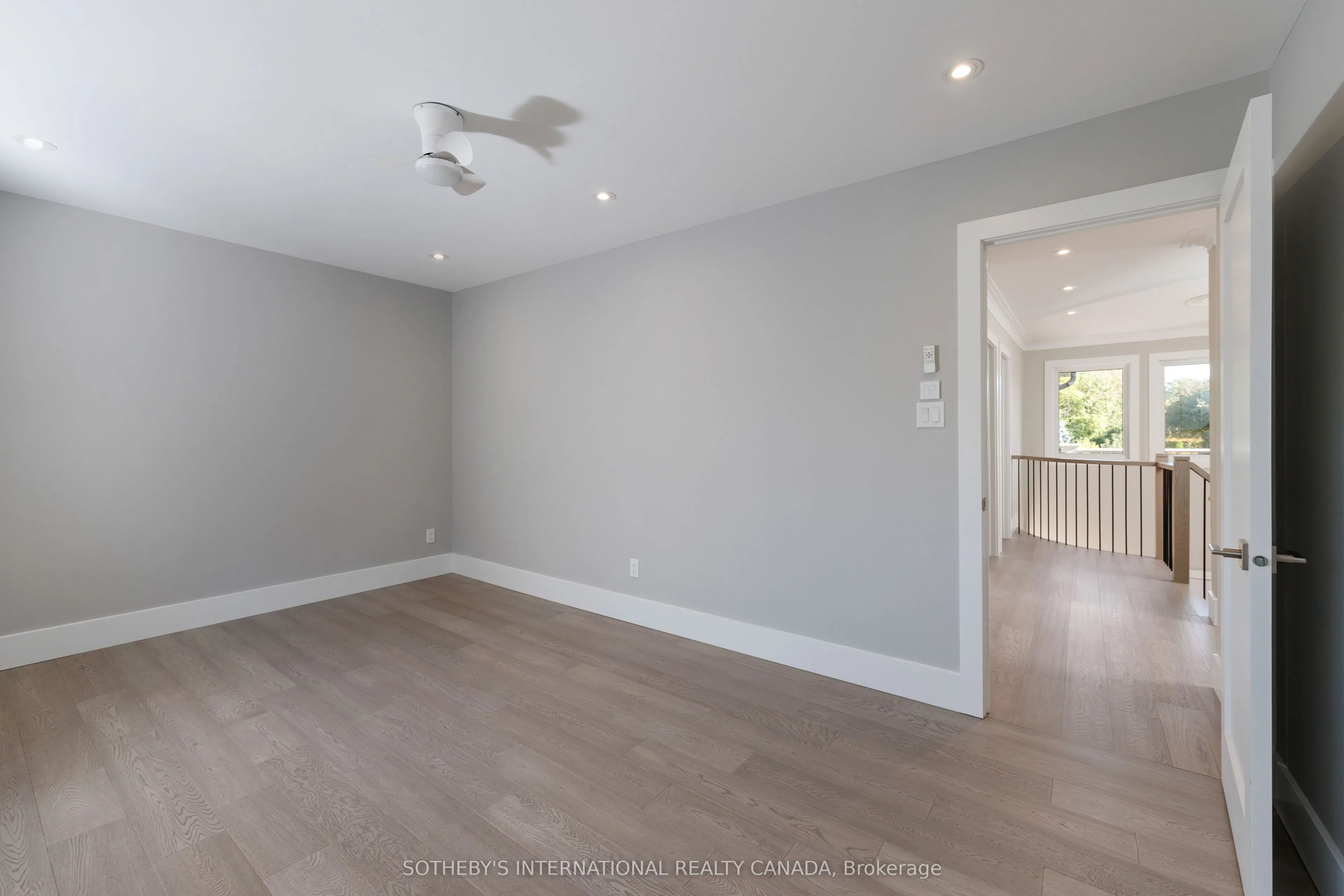 1816 Paddock Crescent