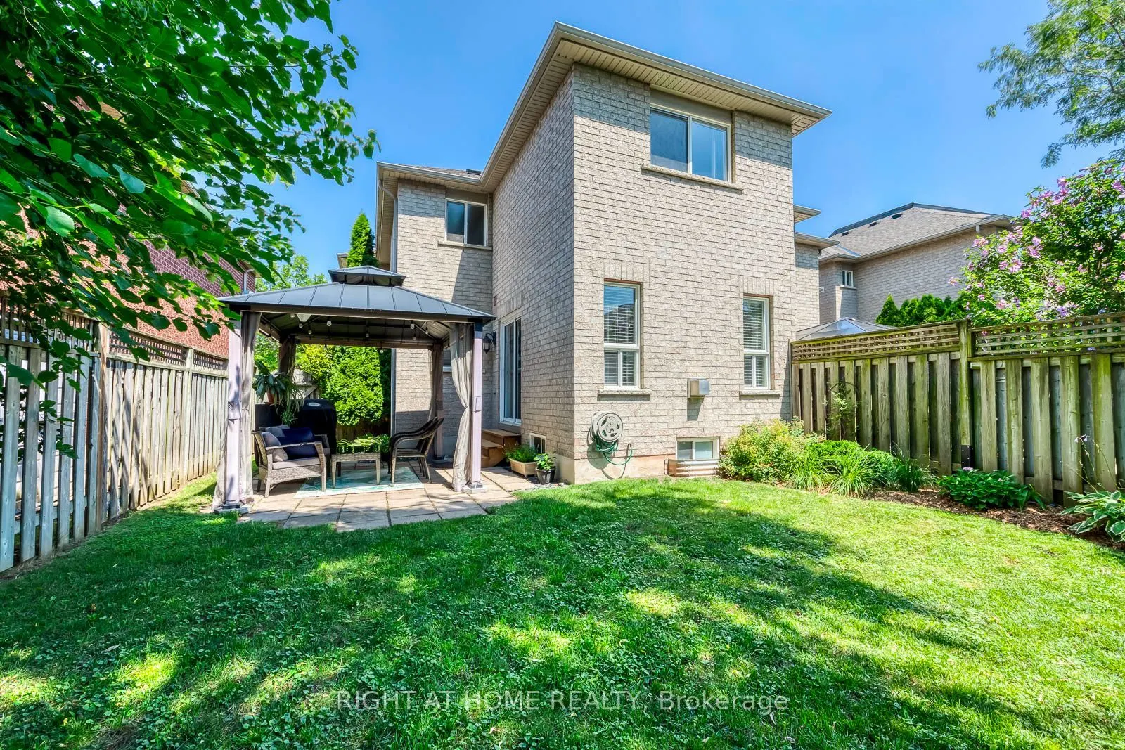 2416 Lazio Lane