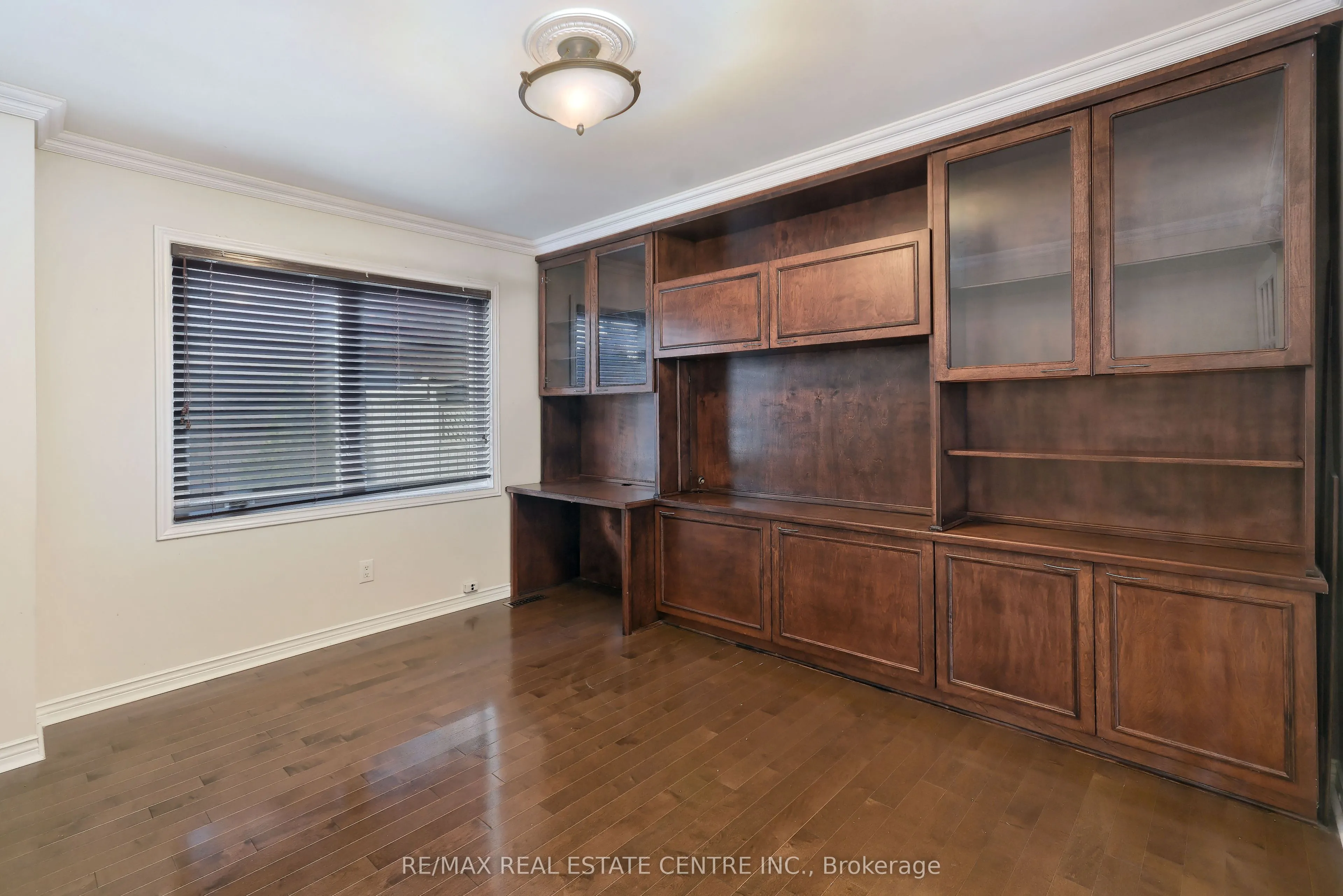 1837 Sevenoaks Drive