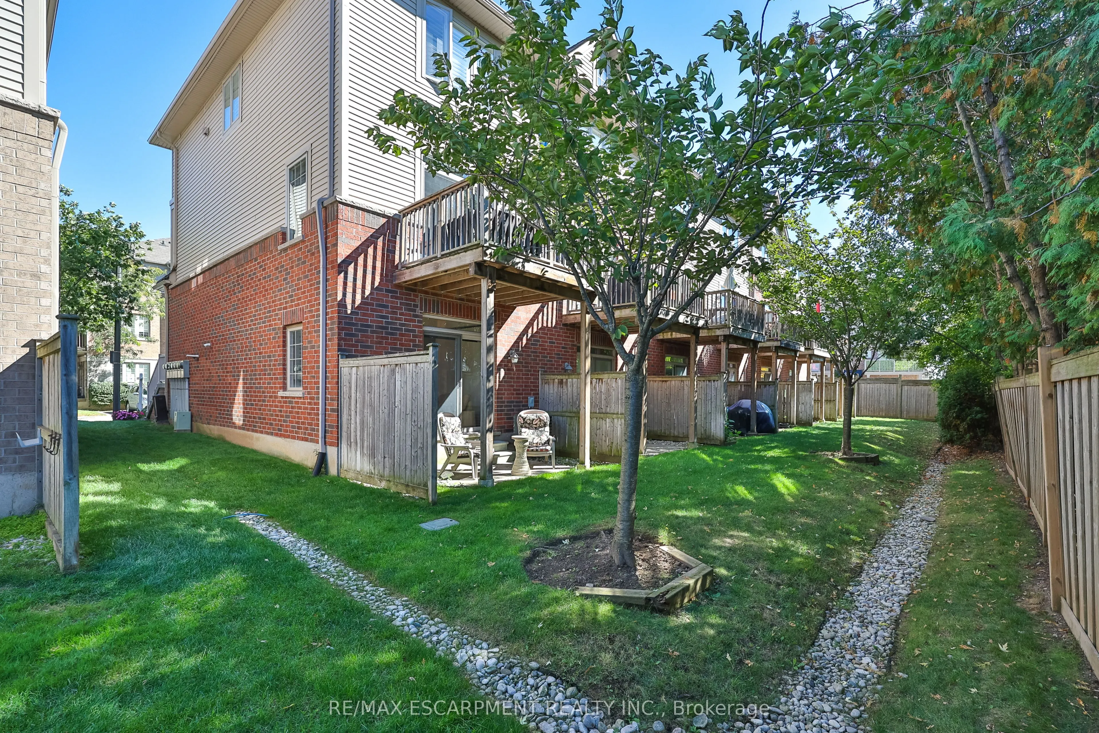 1401 PLAINS Road #42