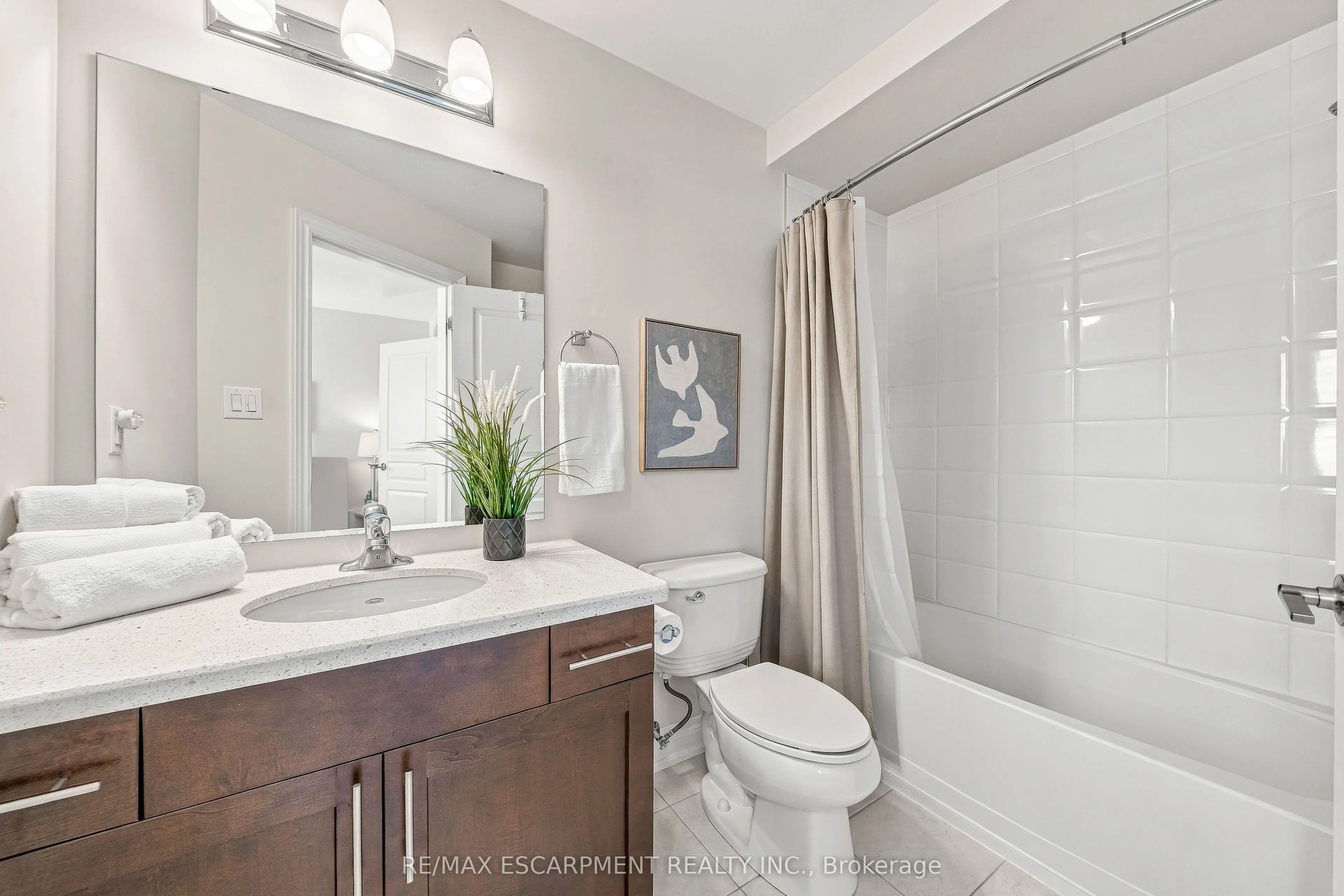 1401 PLAINS Road #42