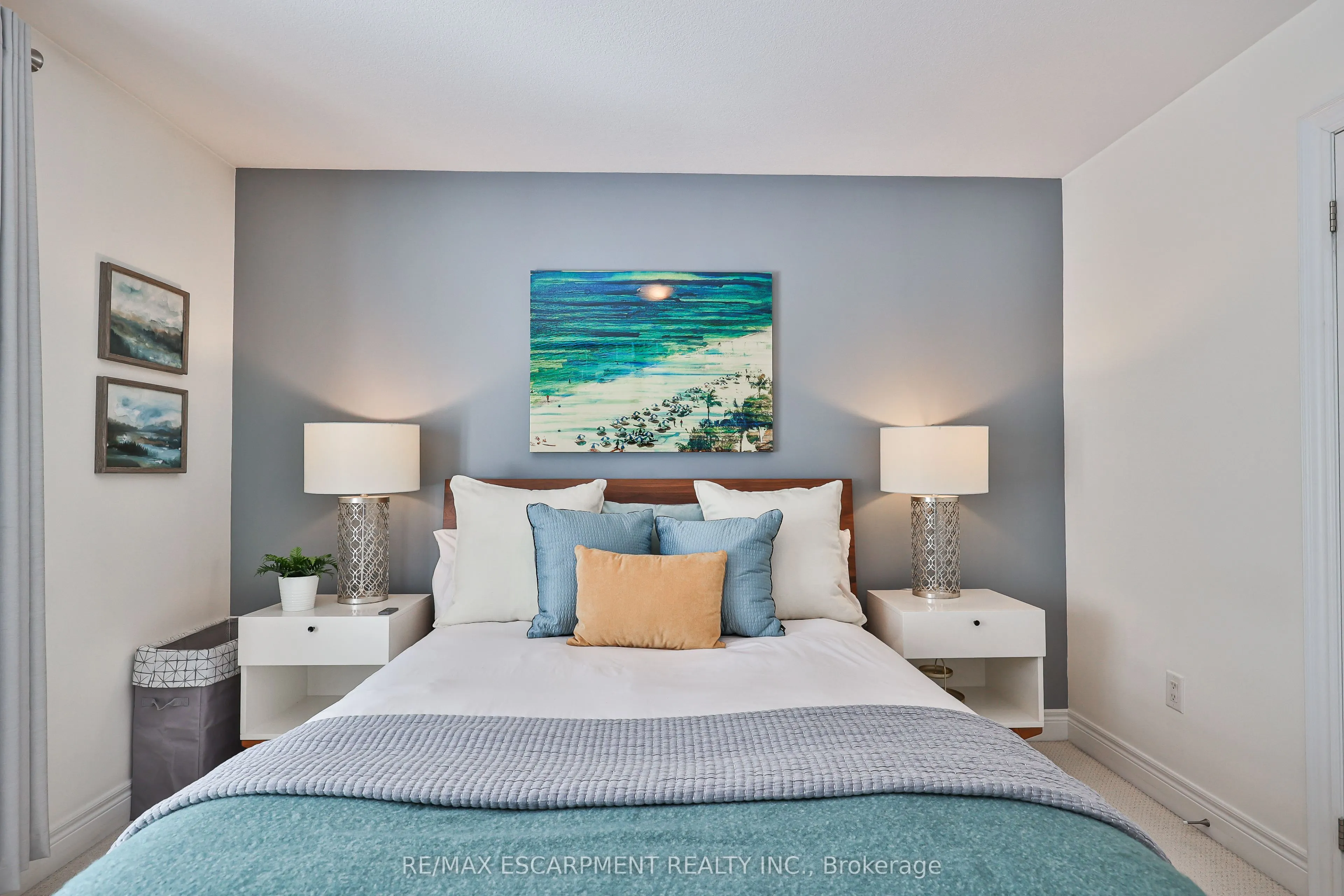 1401 PLAINS Road #42