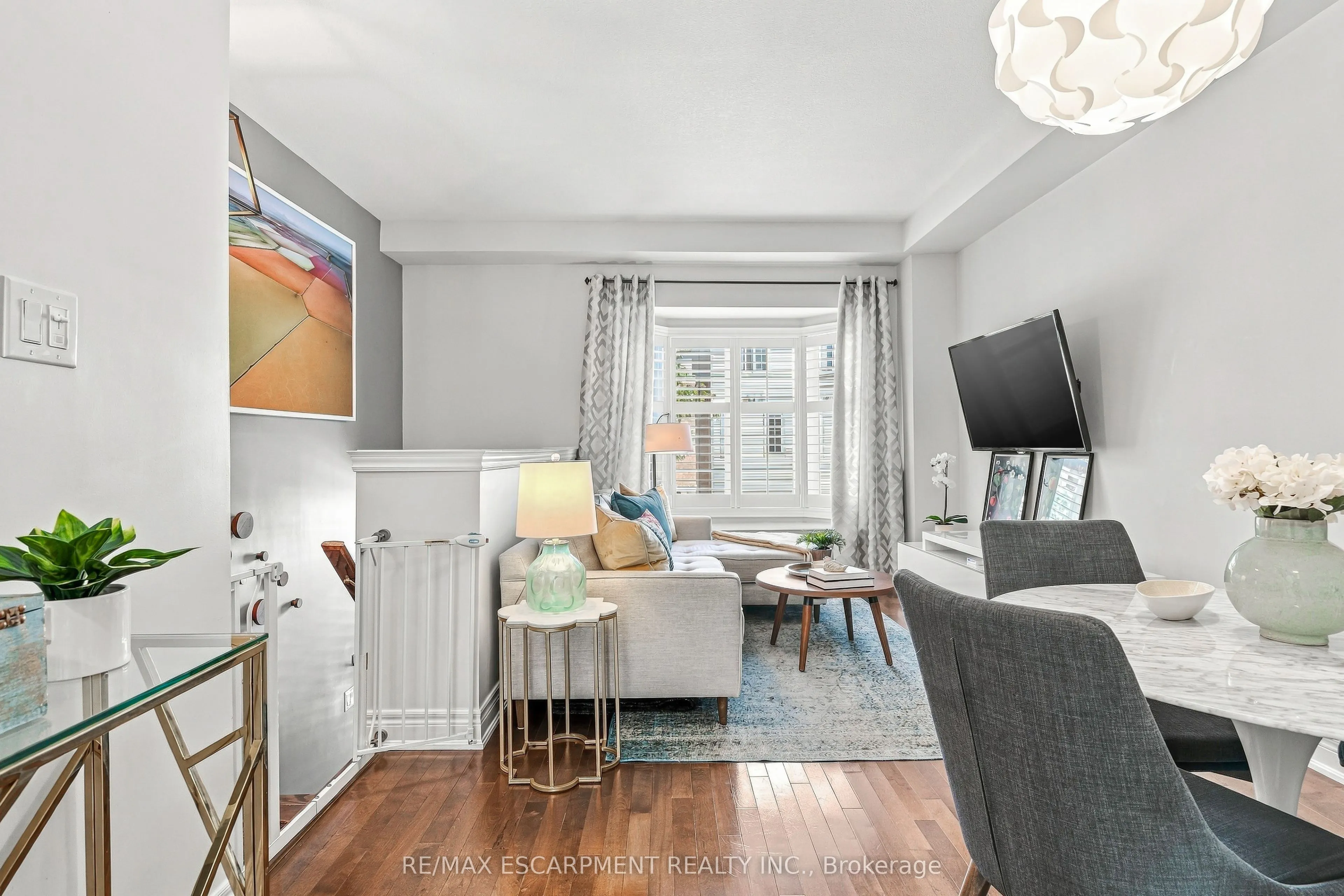 1401 PLAINS Road #42