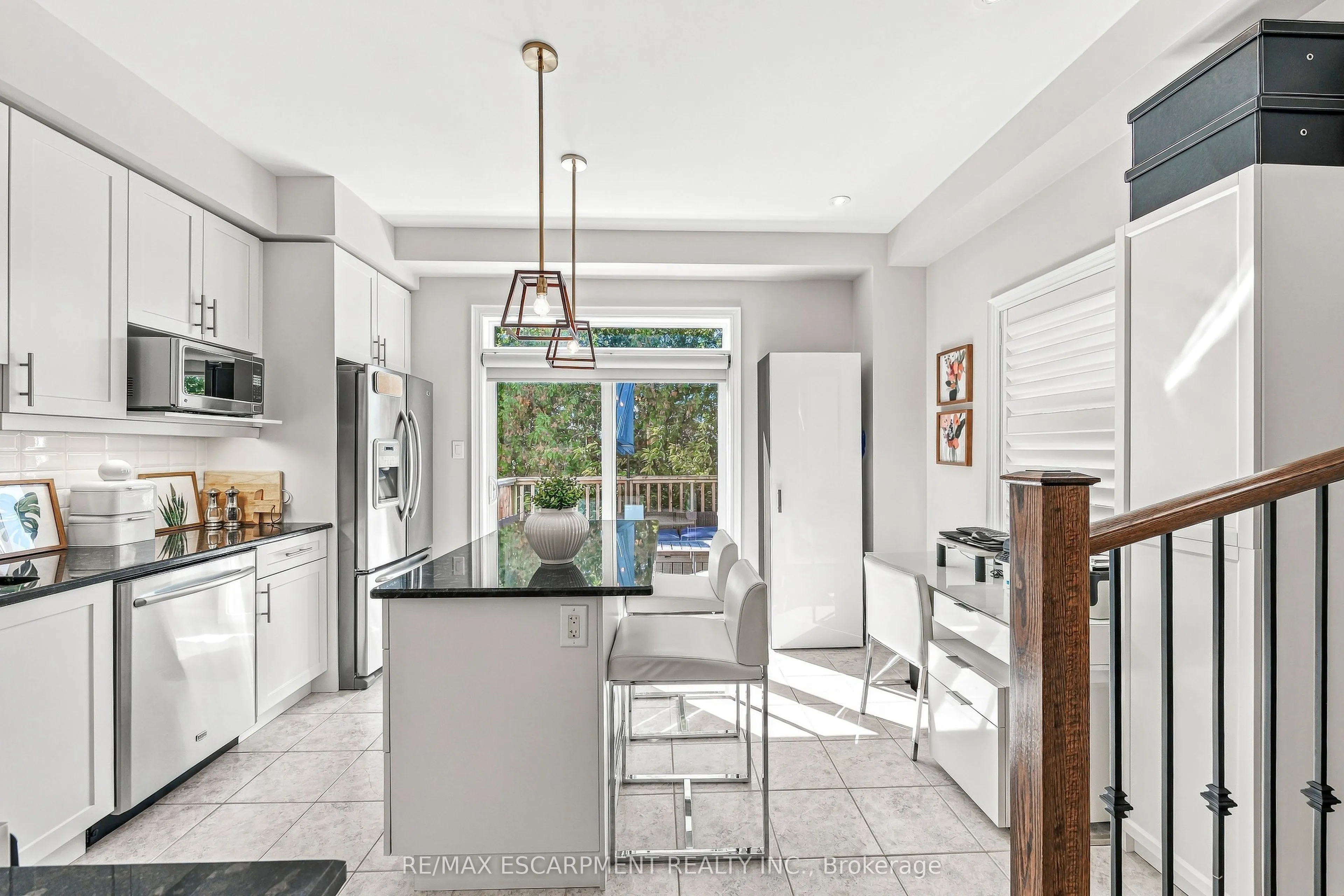 1401 PLAINS Road #42