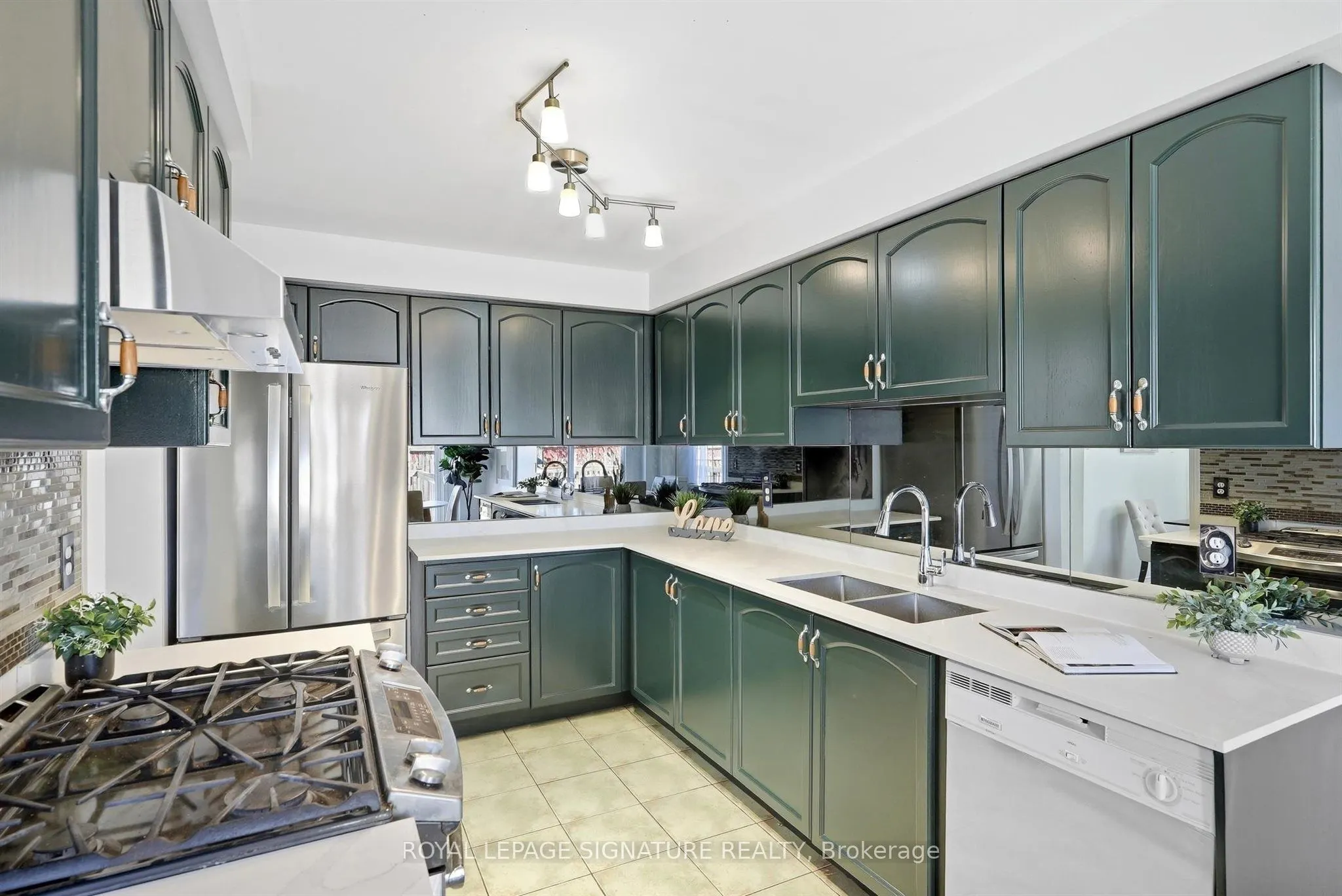106 Heartleaf Crescent