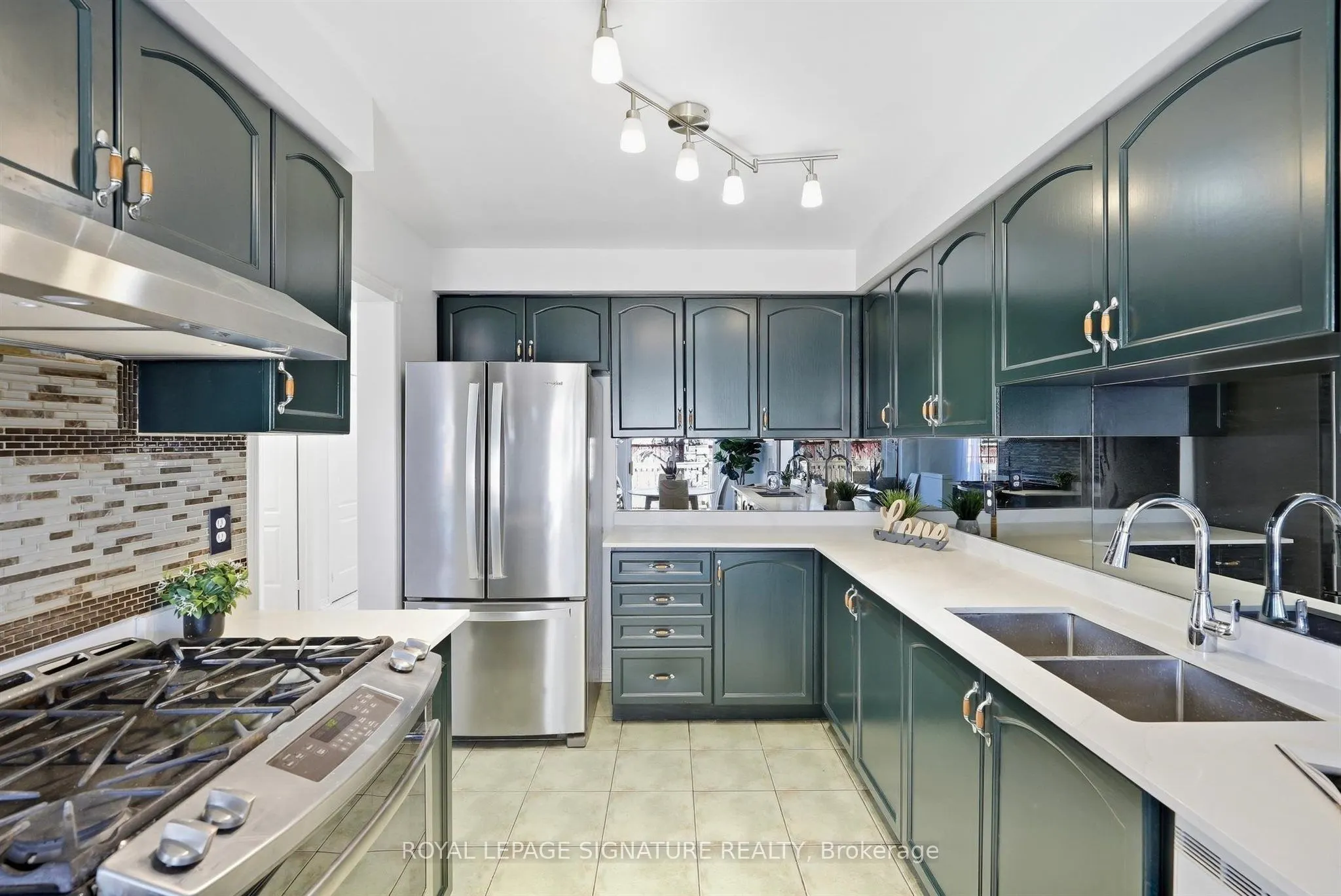 106 Heartleaf Crescent